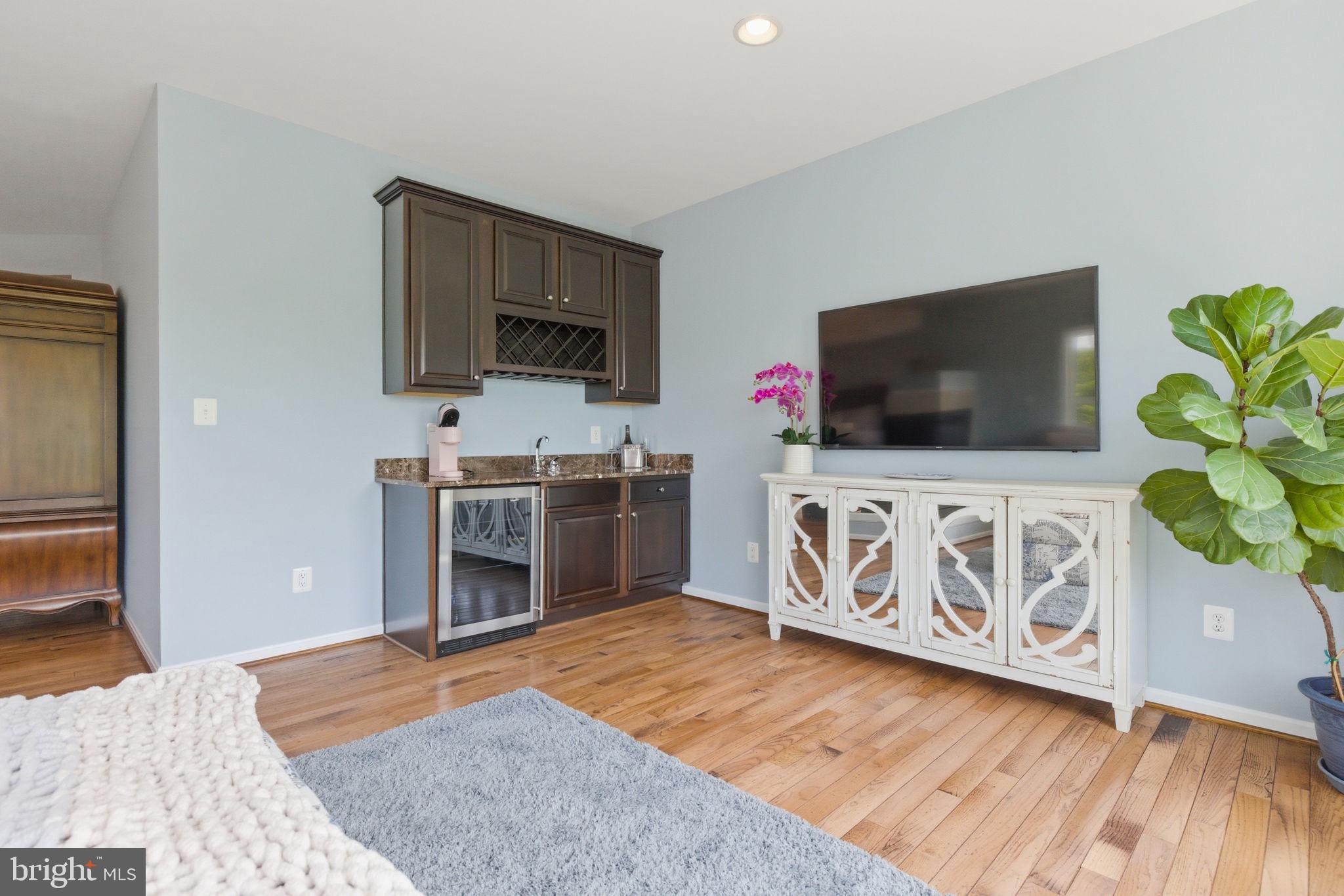 RASPBERRY FALLS - Residential