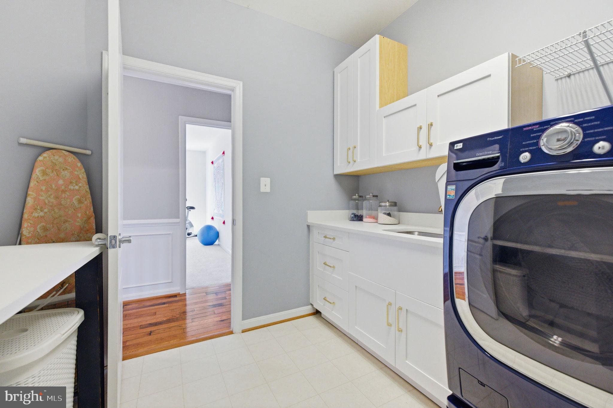 RASPBERRY FALLS - Residential