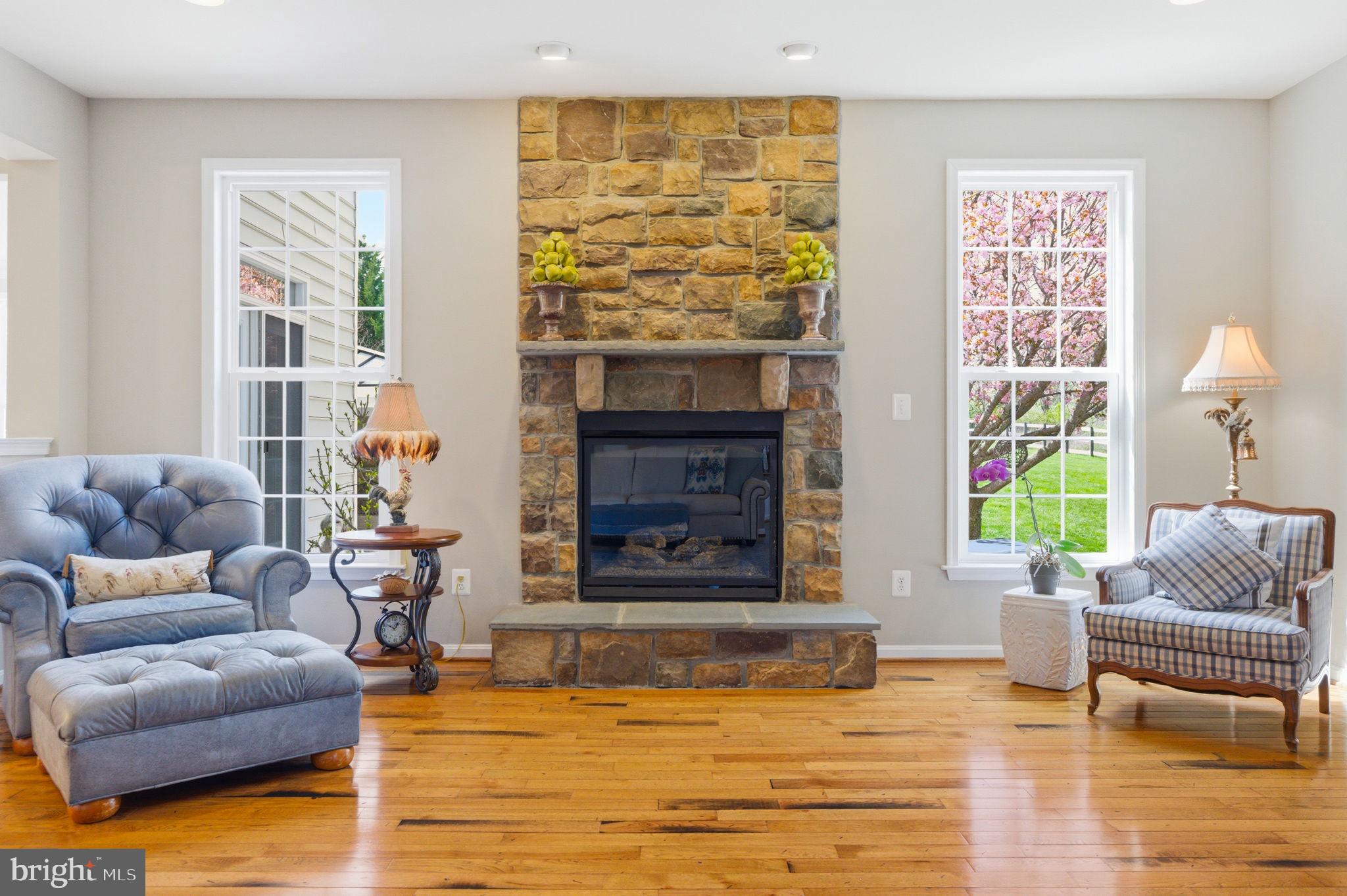 RASPBERRY FALLS - Residential