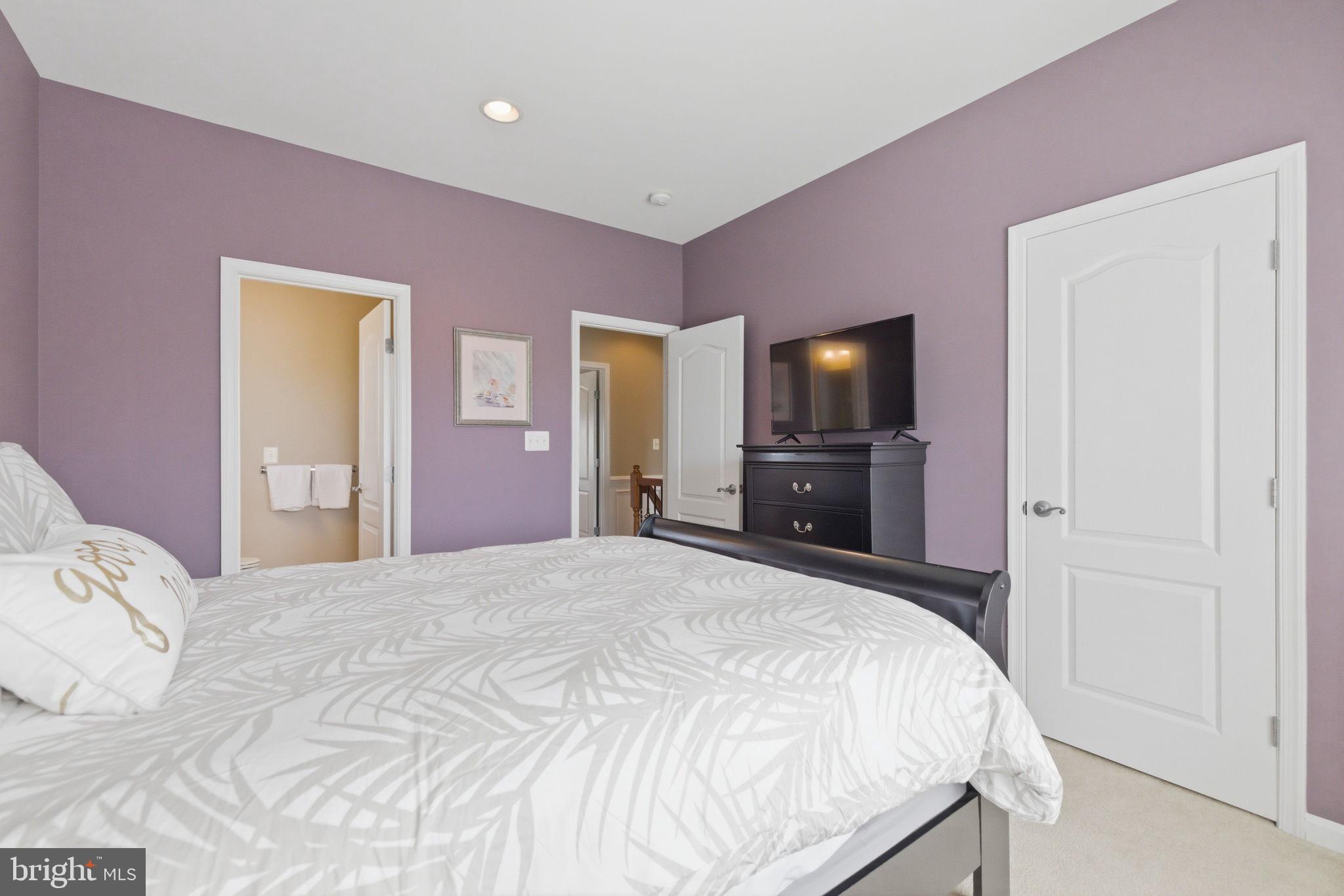 RASPBERRY FALLS - Residential