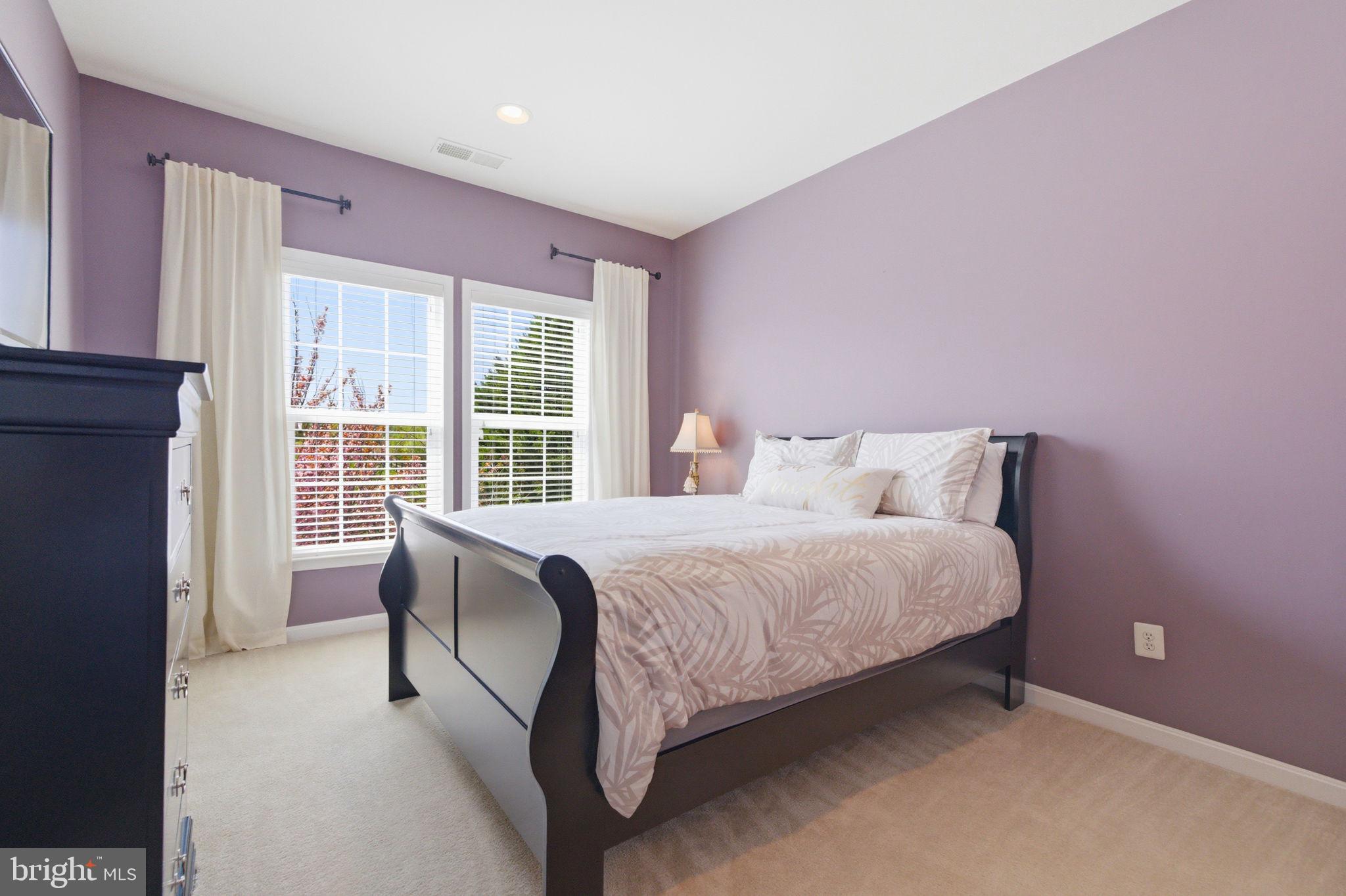 RASPBERRY FALLS - Residential