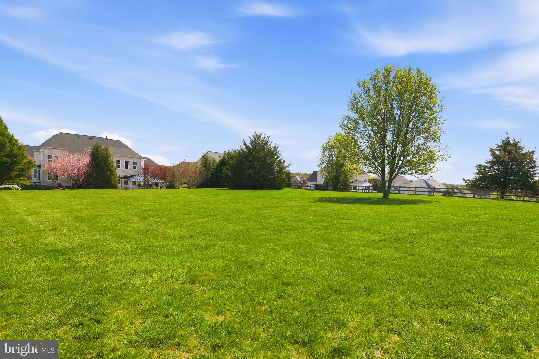 RASPBERRY FALLS - Residential