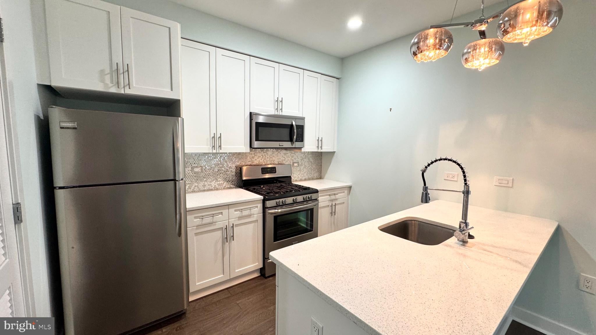 401 15TH STREET SE 203