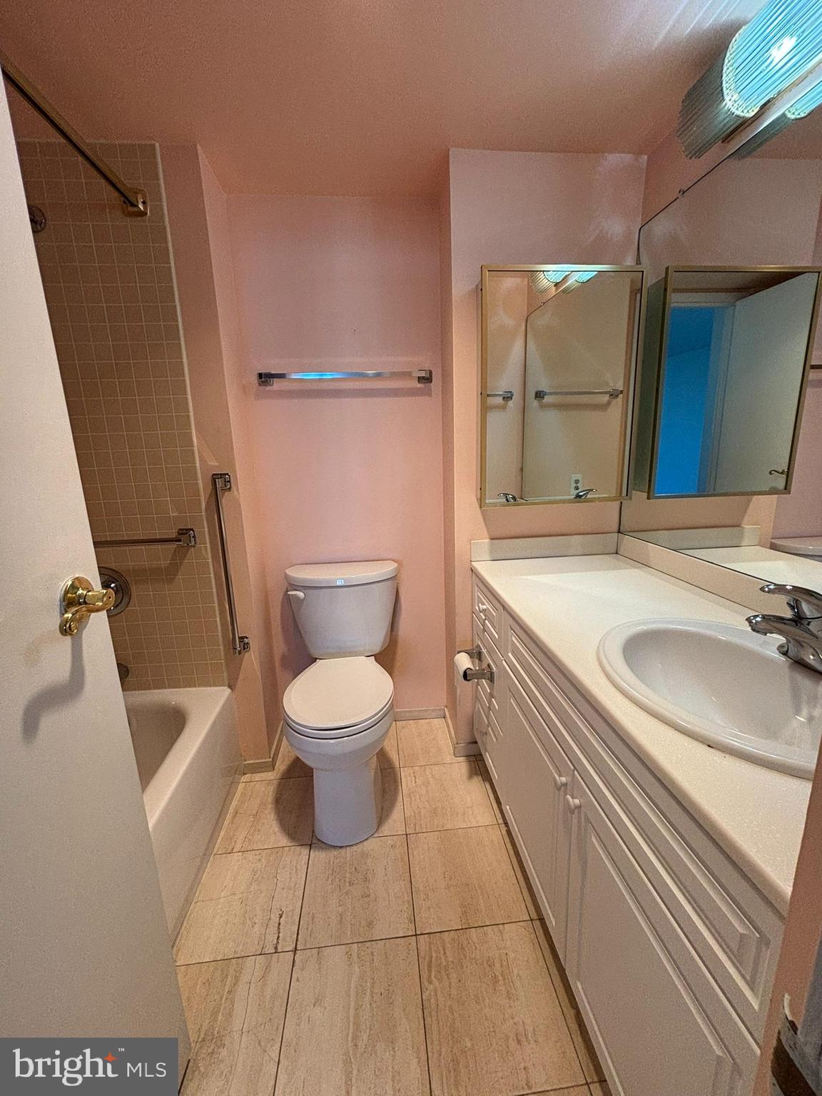 ALEXANDRIA HOUSE - Residential