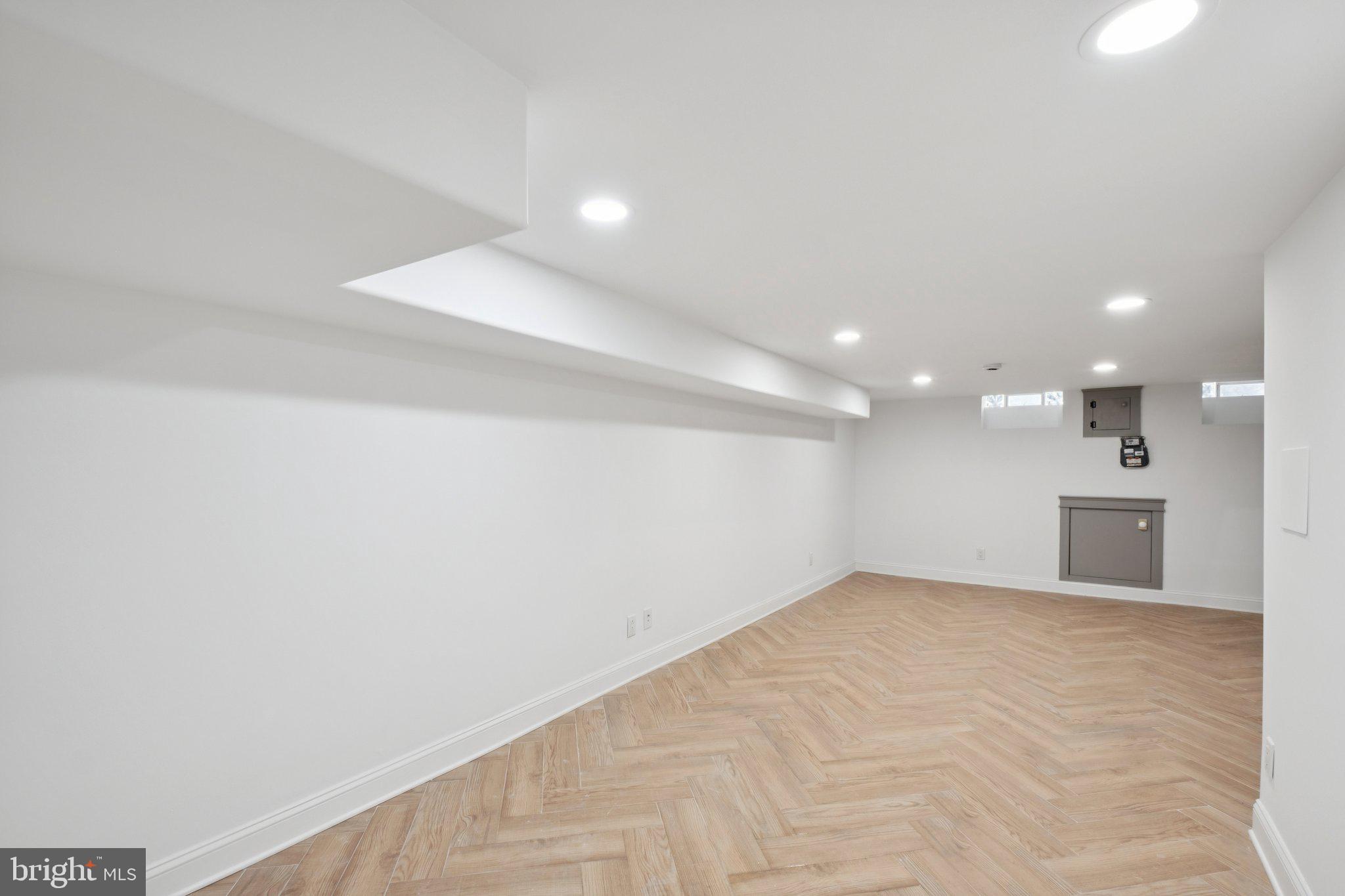 PASSYUNK SQUARE - Residential