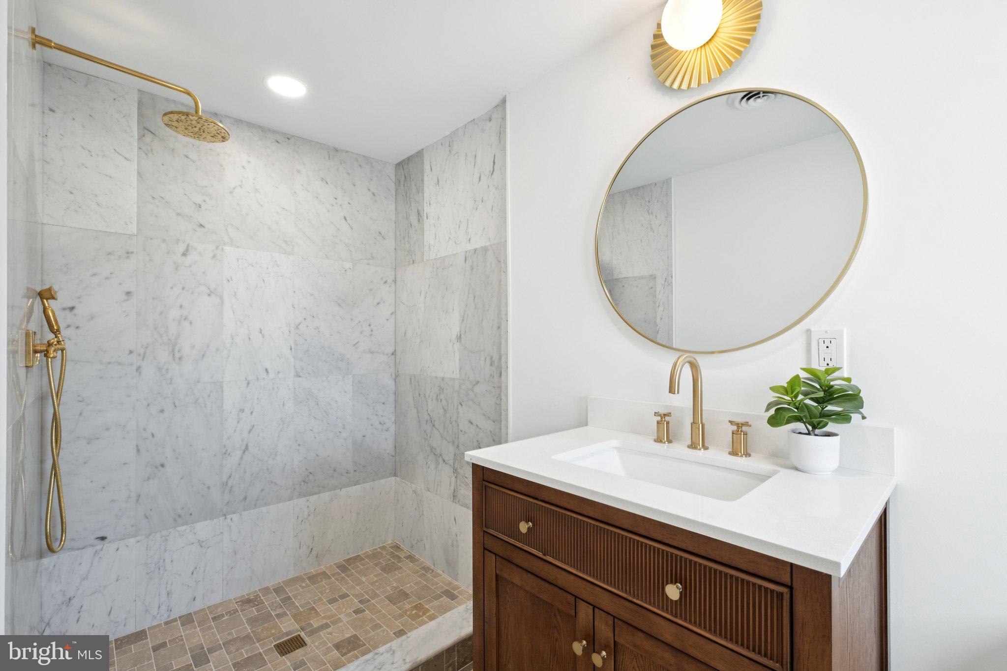 PASSYUNK SQUARE - Residential