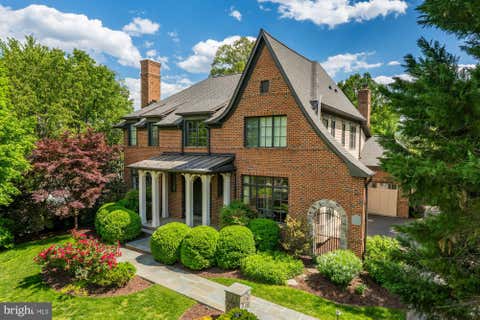 Photo of 7203 Matthew Mills Road, MCLEAN, VA 22101 (MLS # VAFX2311102)