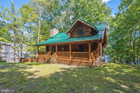 34 SHINGLE CAMP TERRACE MC HENRY MD 21541