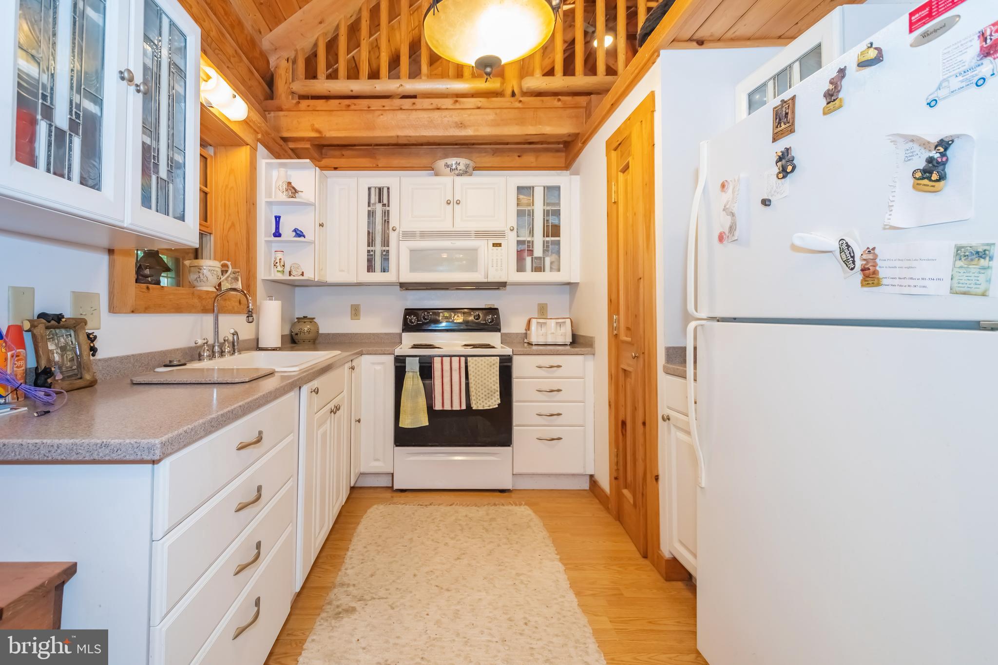 SHINGLE CAMP - Residential