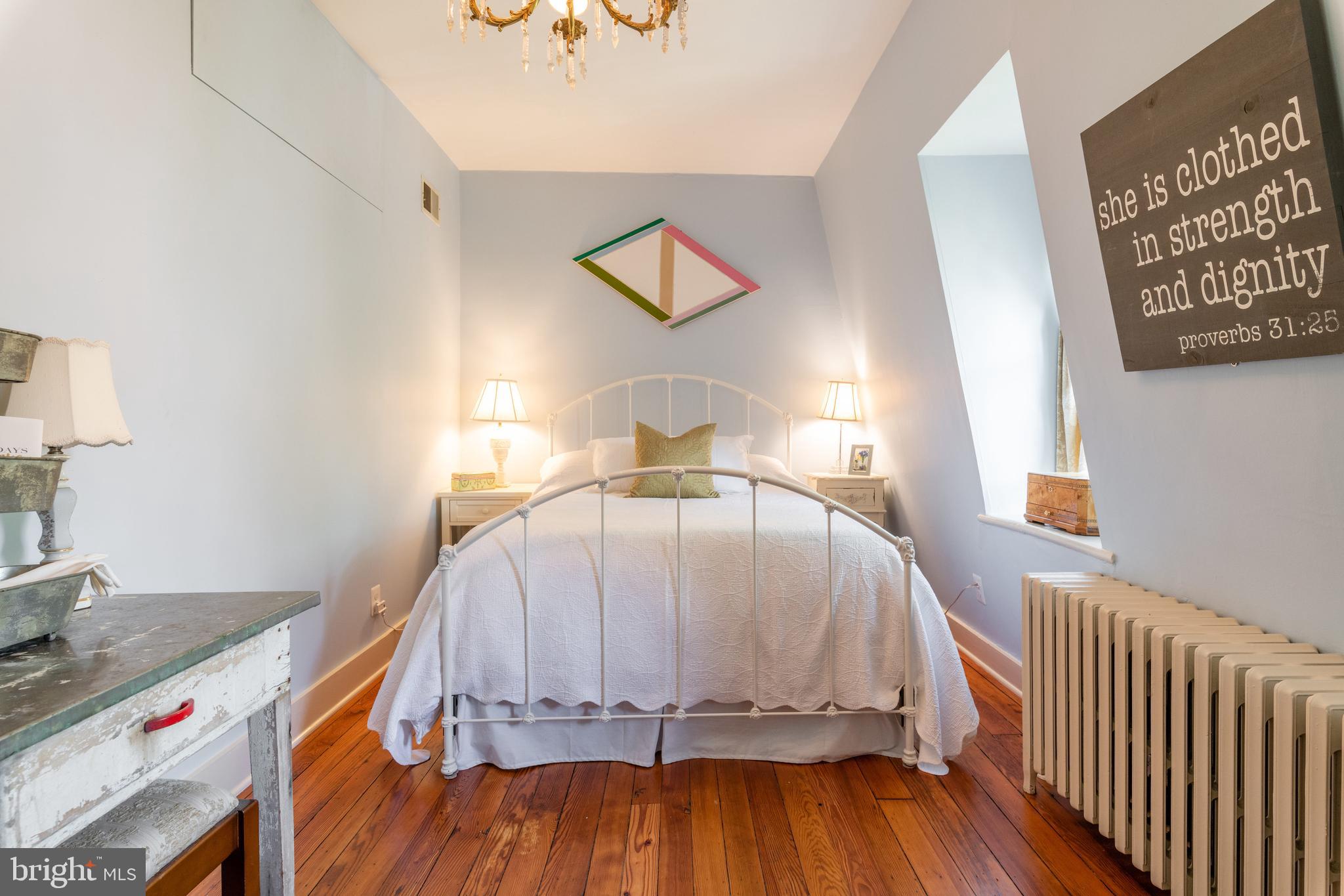 OLD TOWN ALEXANDRIA - Residential