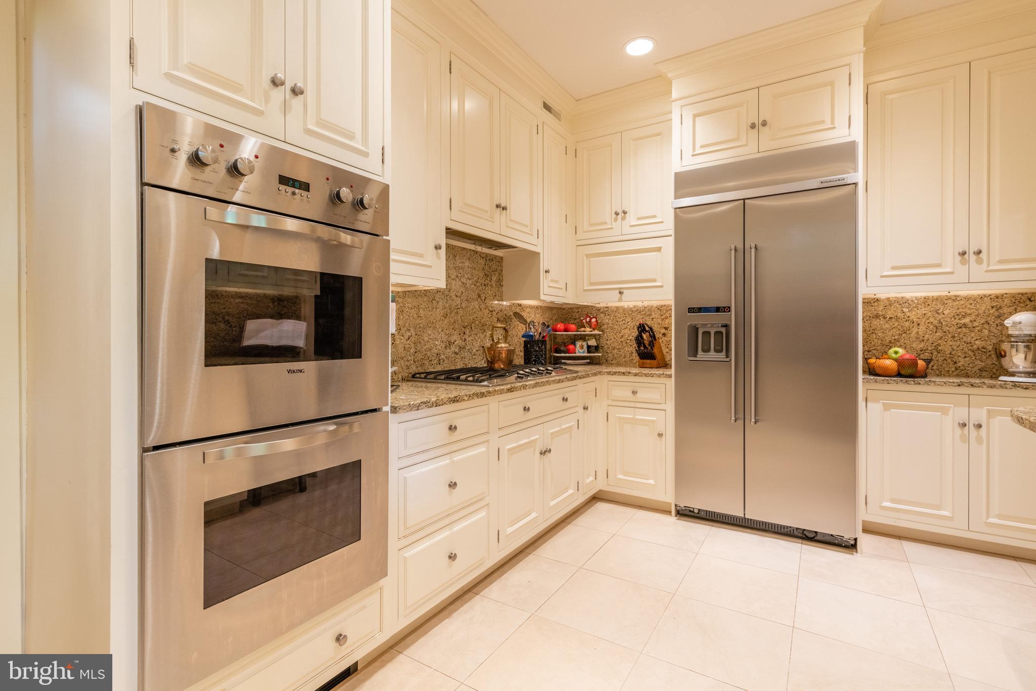 OLD TOWN ALEXANDRIA - Residential