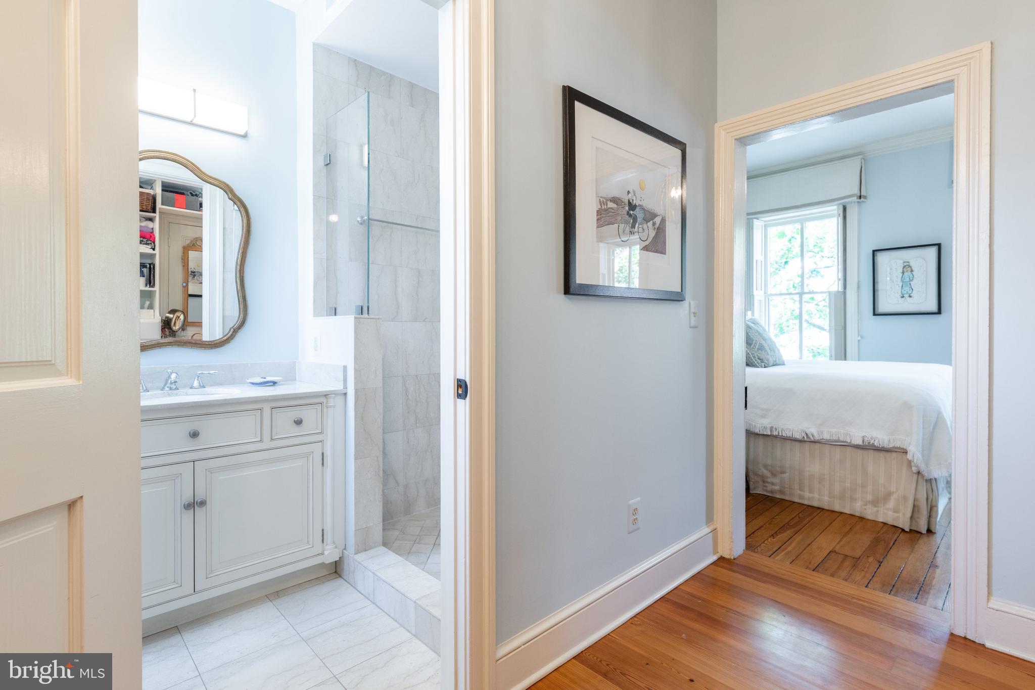 OLD TOWN ALEXANDRIA - Residential