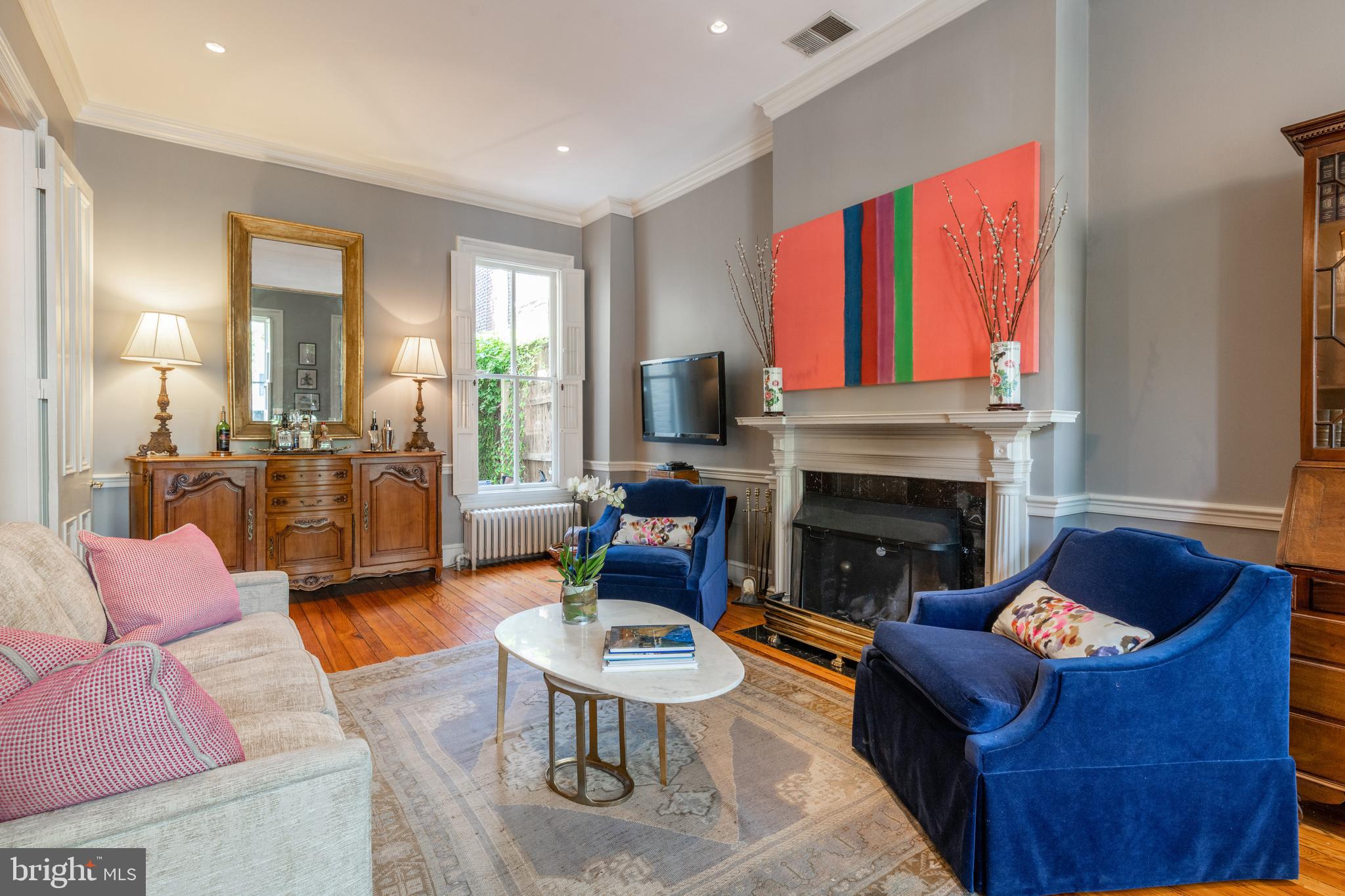 OLD TOWN ALEXANDRIA - Residential