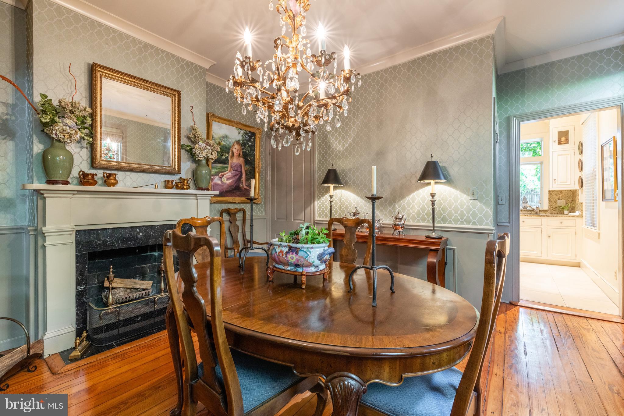 OLD TOWN ALEXANDRIA - Residential