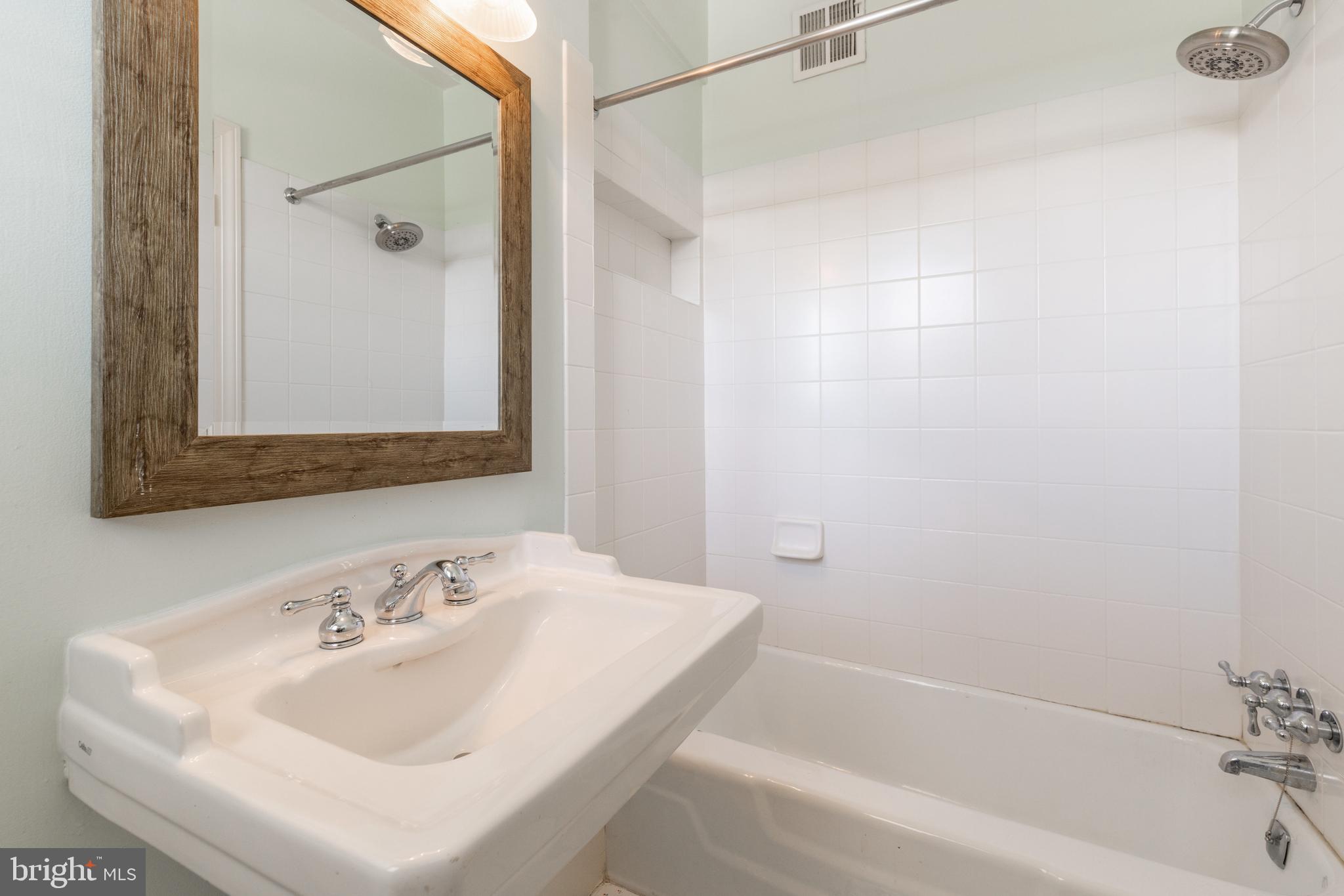 OLD TOWN ALEXANDRIA - Residential