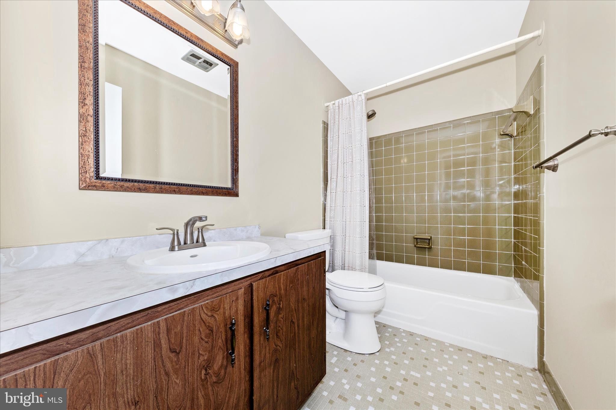 WEST RIDING - Residential