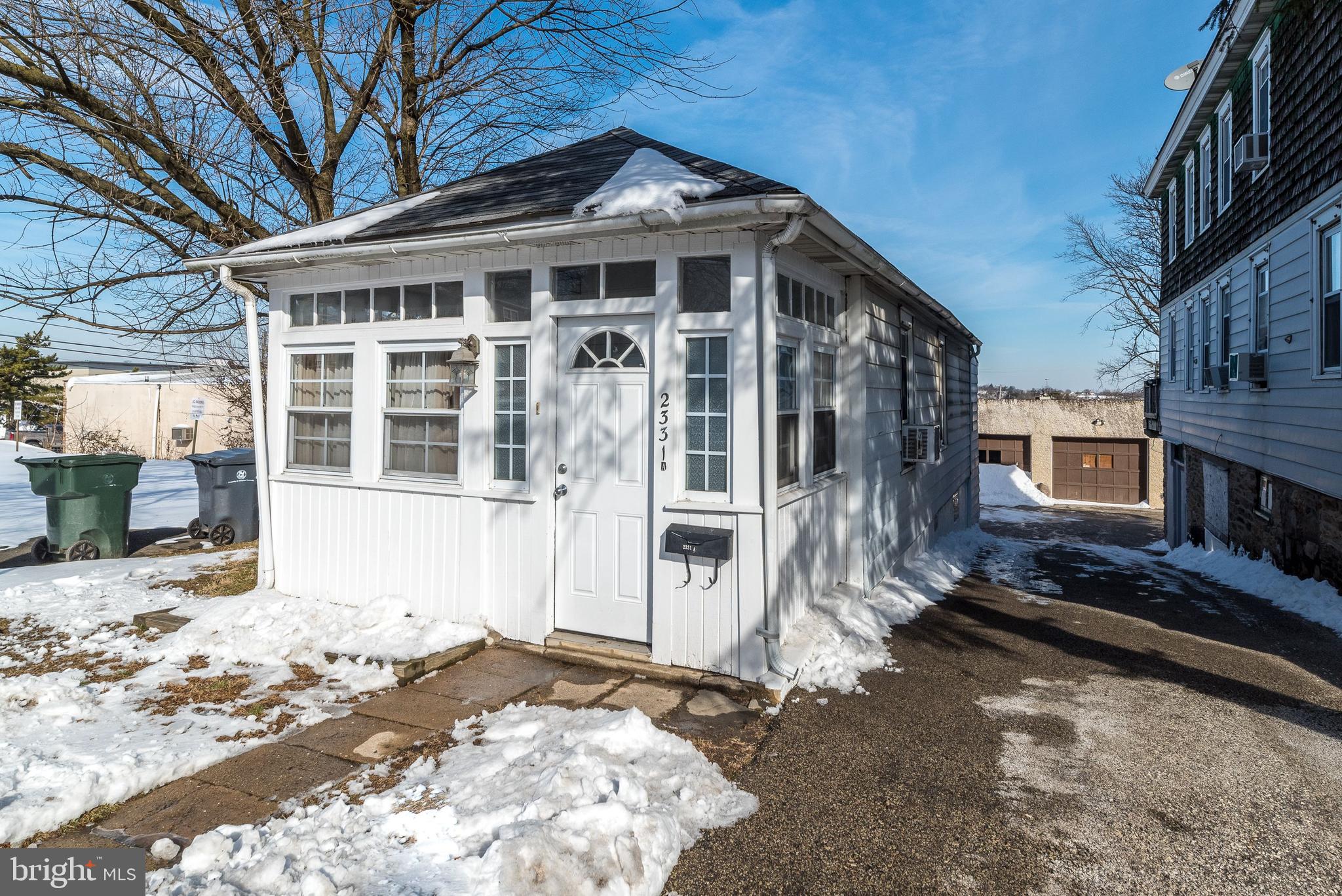 WILLOW GROVE - Commercial Sale