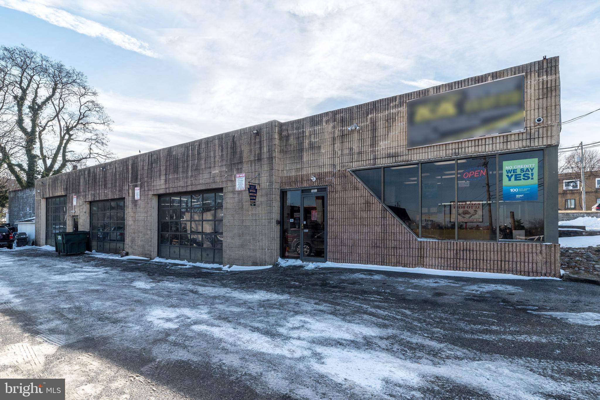 WILLOW GROVE - Commercial Sale