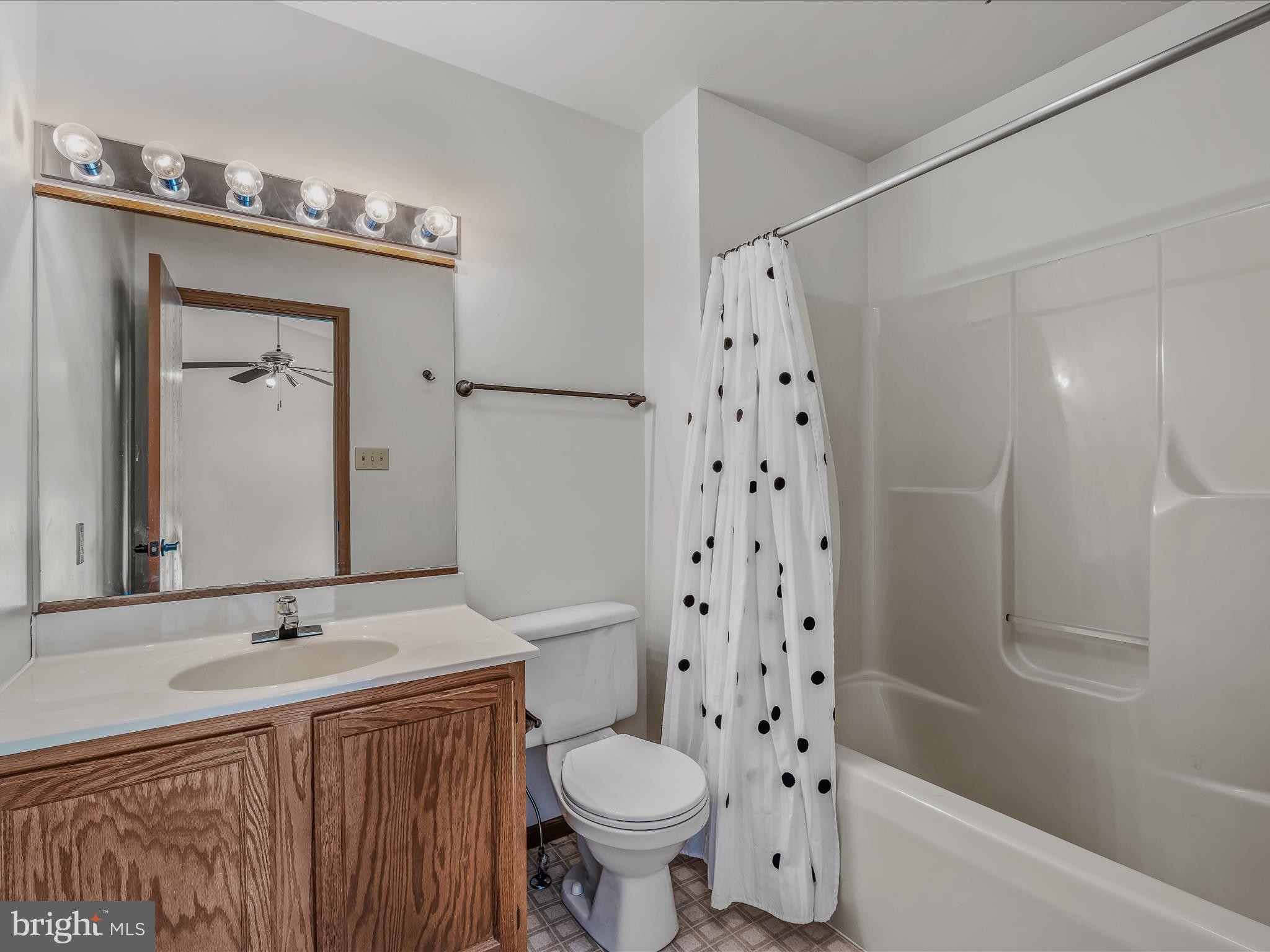 THE WOODS - Residential