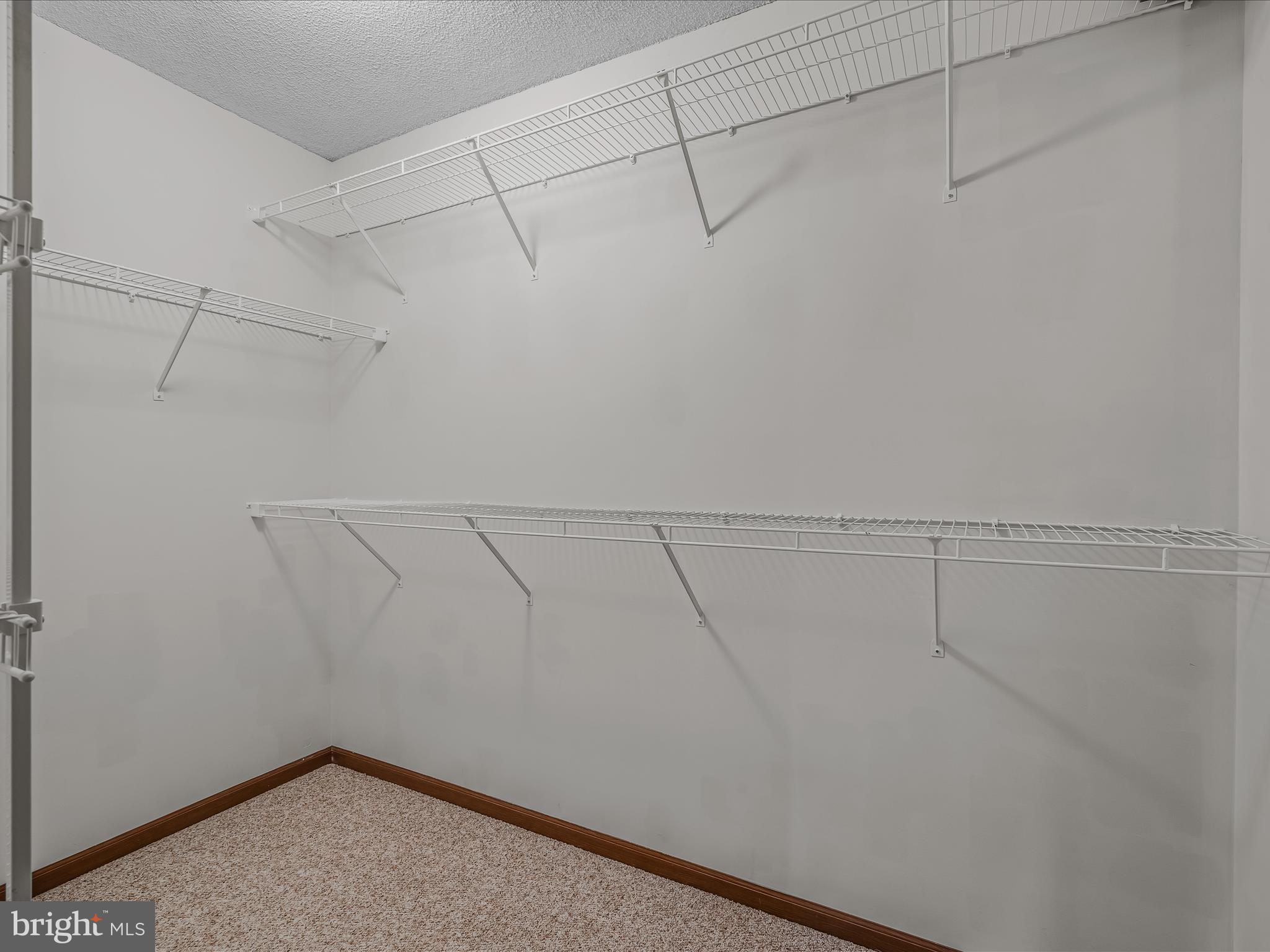 THE WOODS - Residential