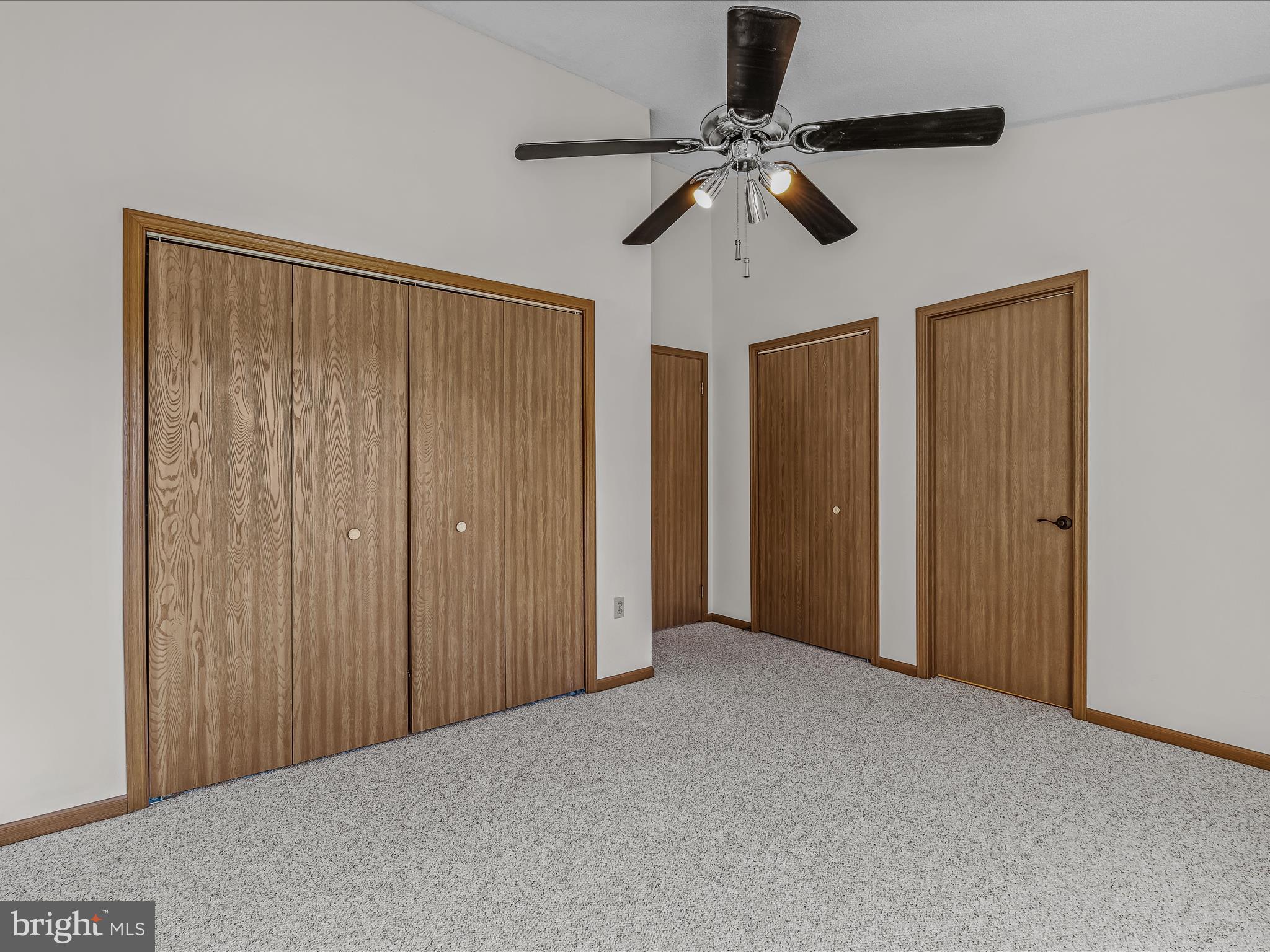 THE WOODS - Residential