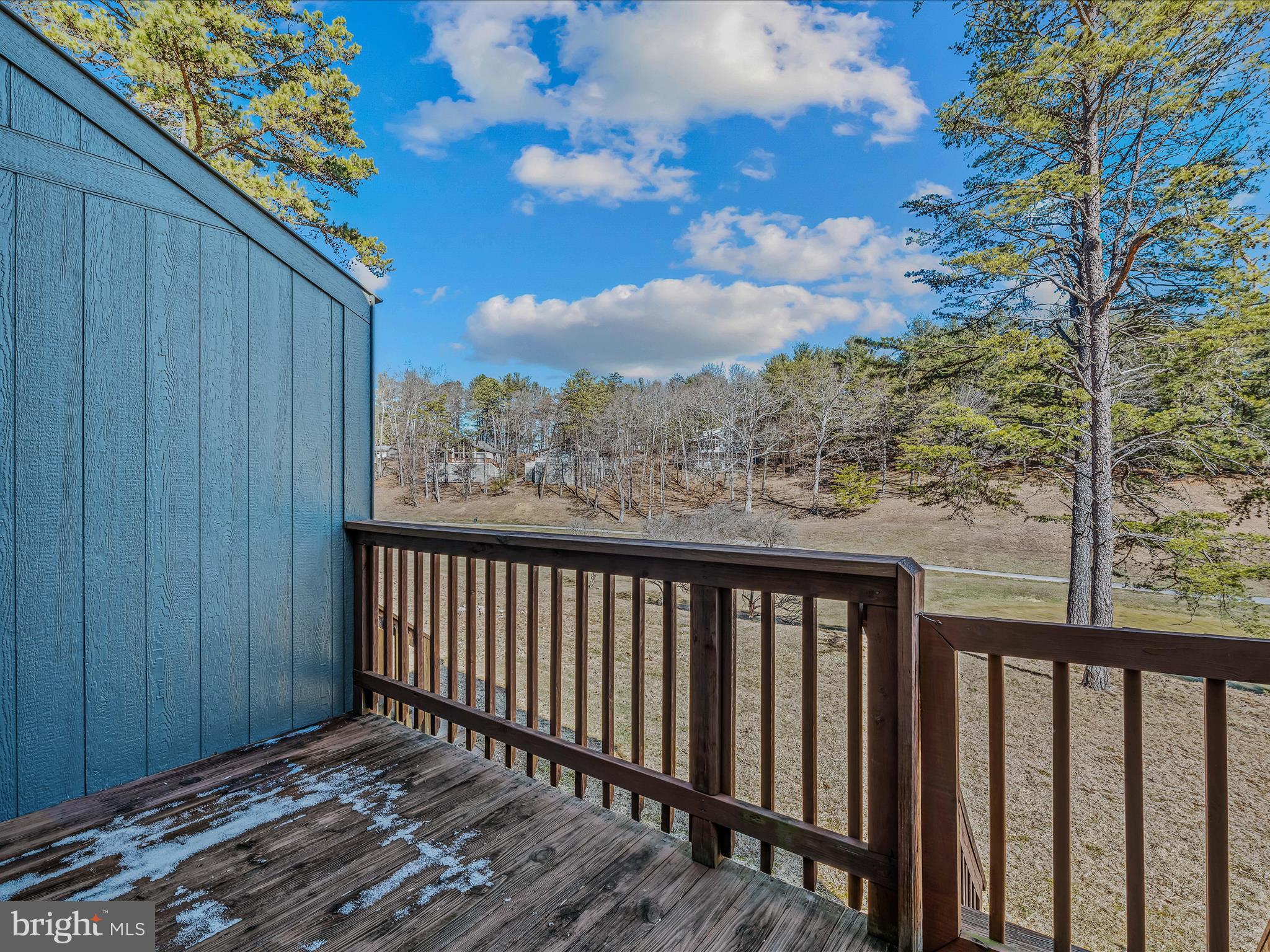 THE WOODS - Residential