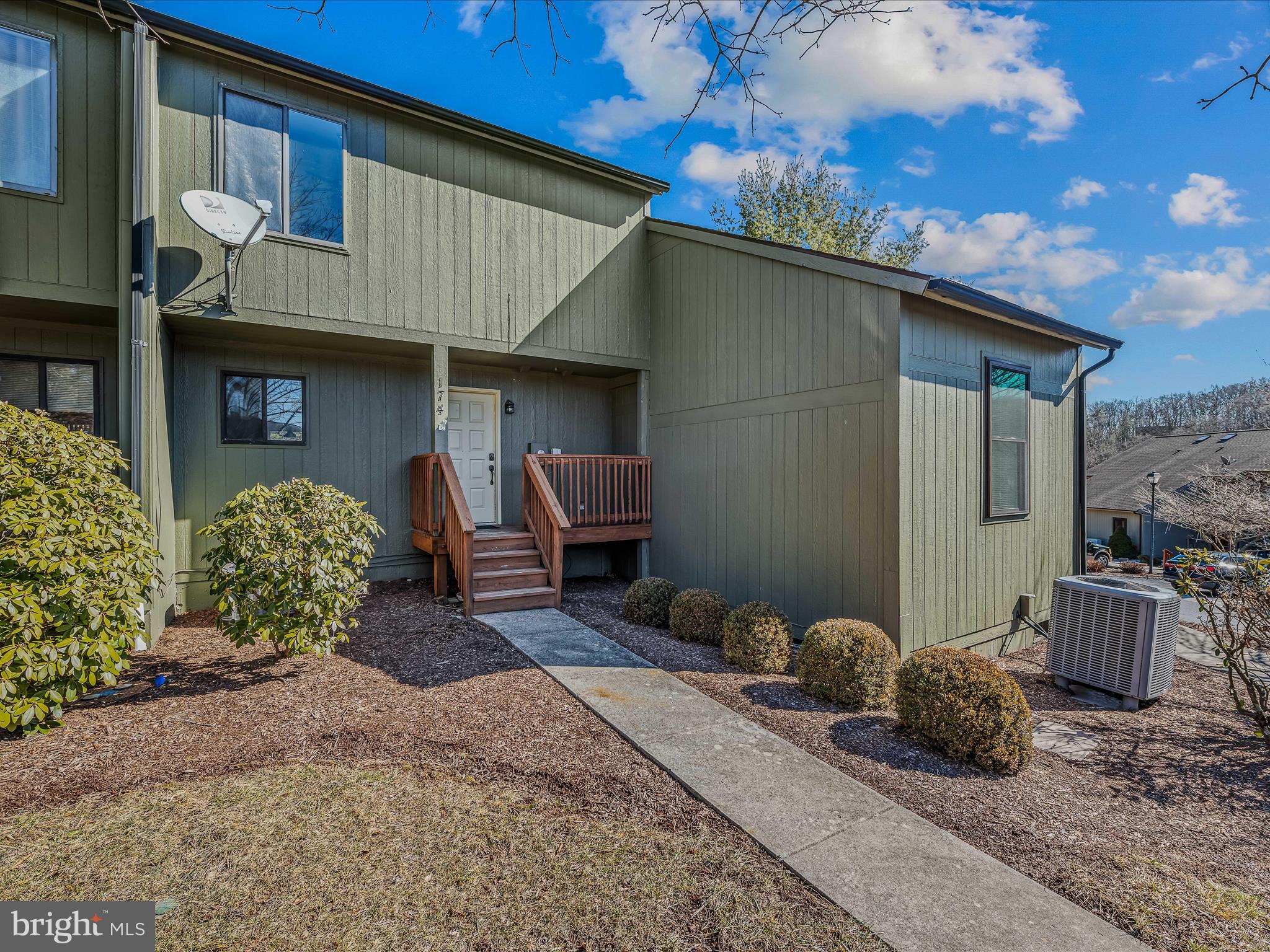 THE WOODS - Residential