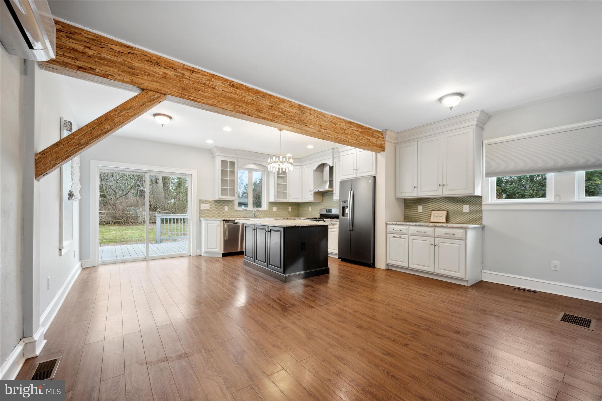 FLOURTOWN - Residential