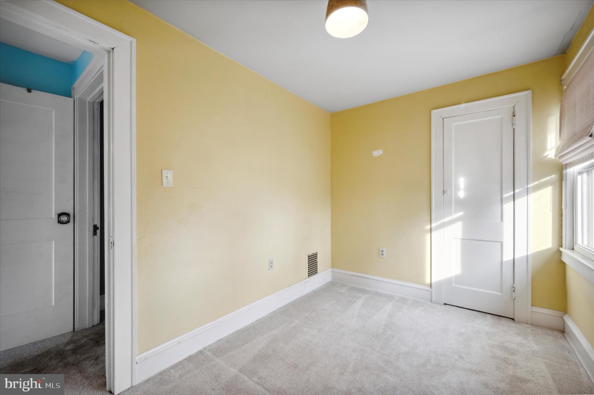 FLOURTOWN - Residential