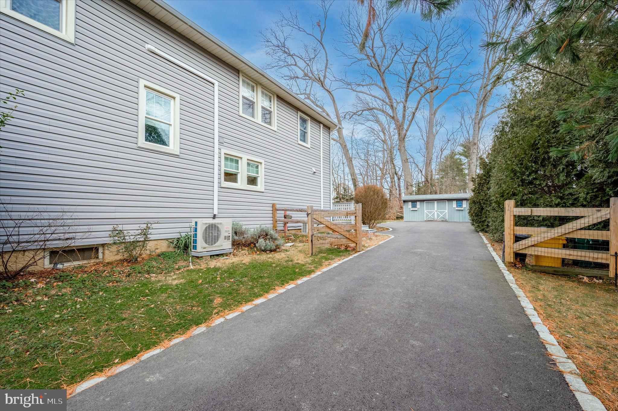 FLOURTOWN - Residential