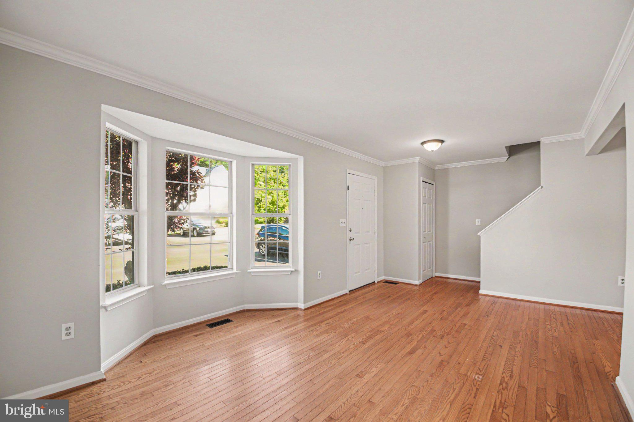 404 KINGS CREST DRIVE