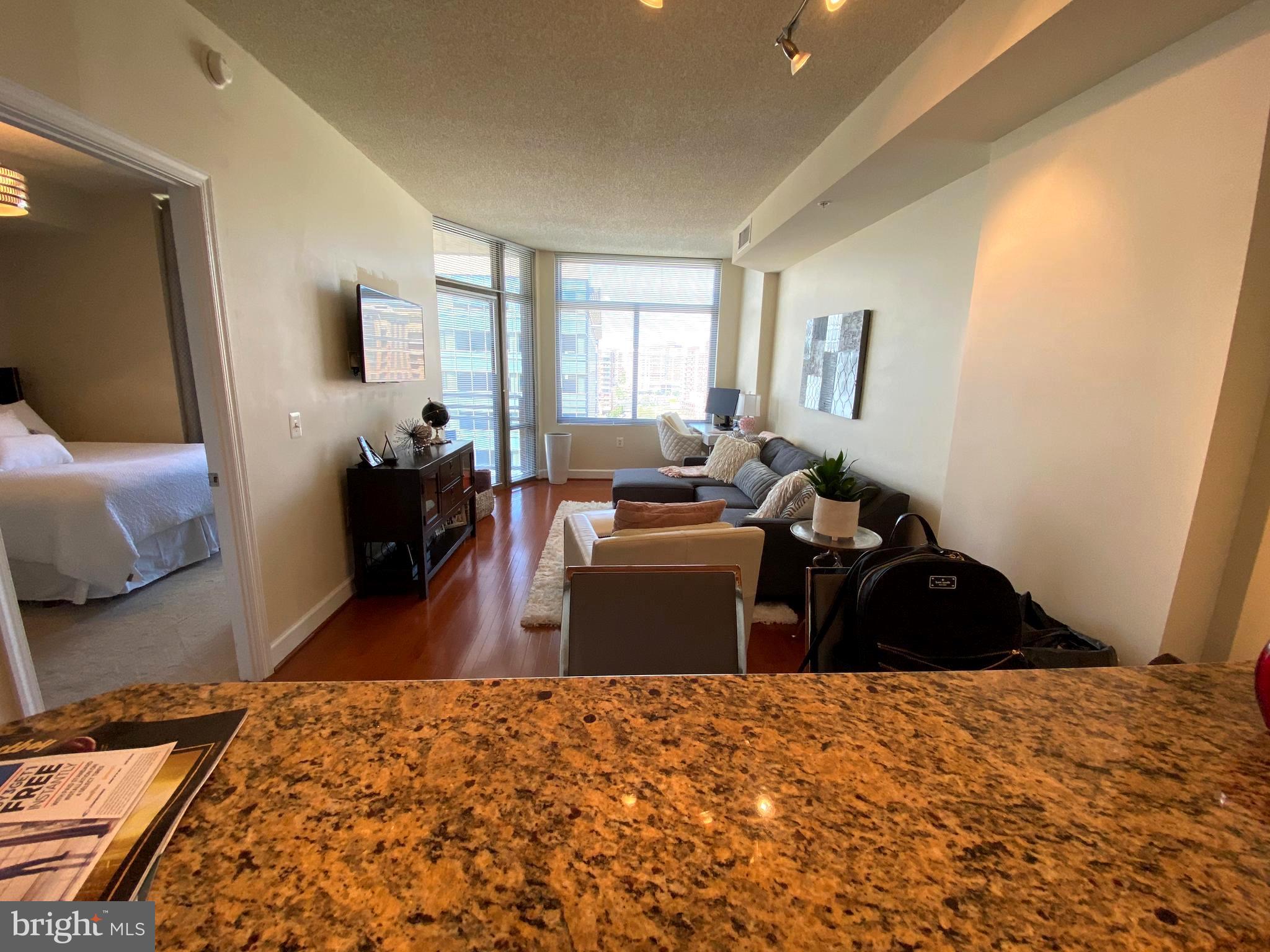 3600 S GLEBE ROAD 915W