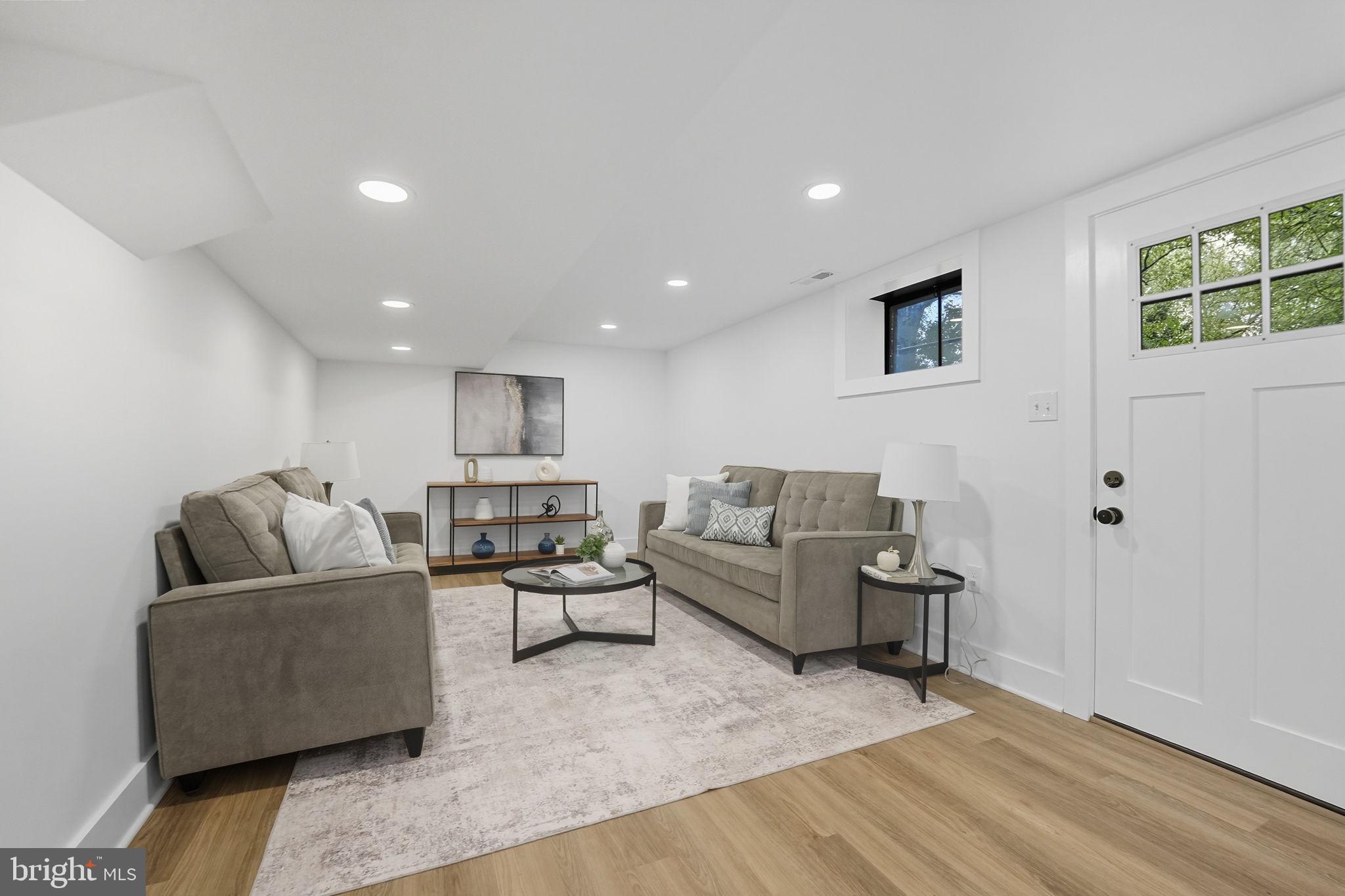 SEMINARY VALLEY - Residential