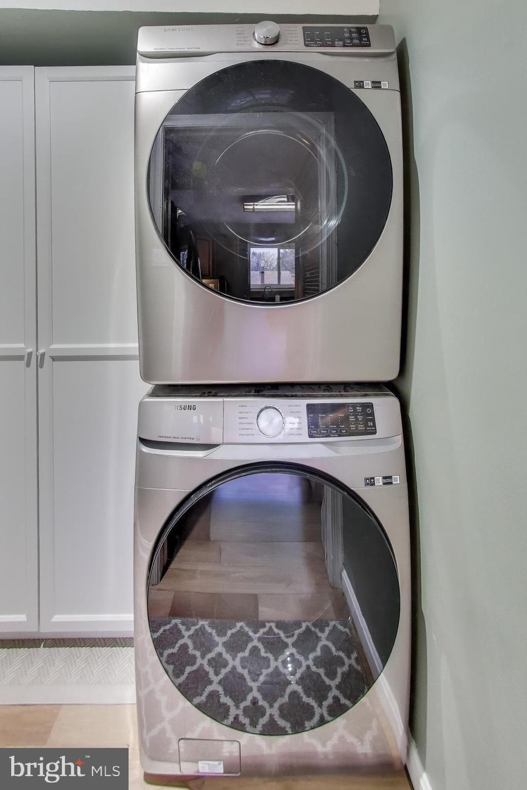 POINTER RIDGE - Residential