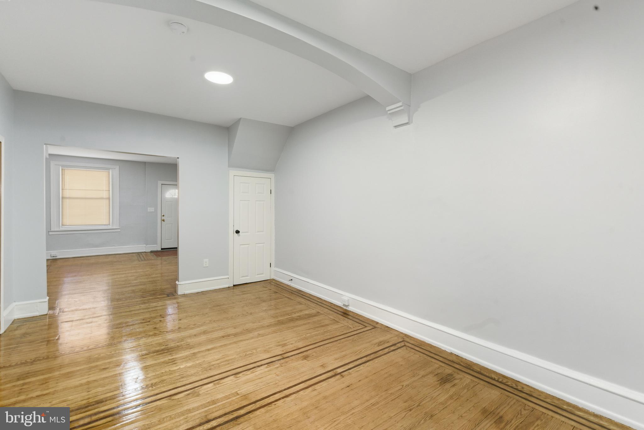 5726 W GIRARD AVENUE