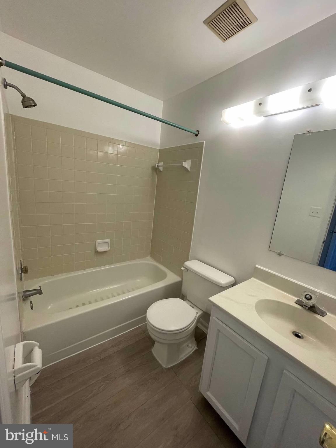 WATERS HOUSE - Residential Lease