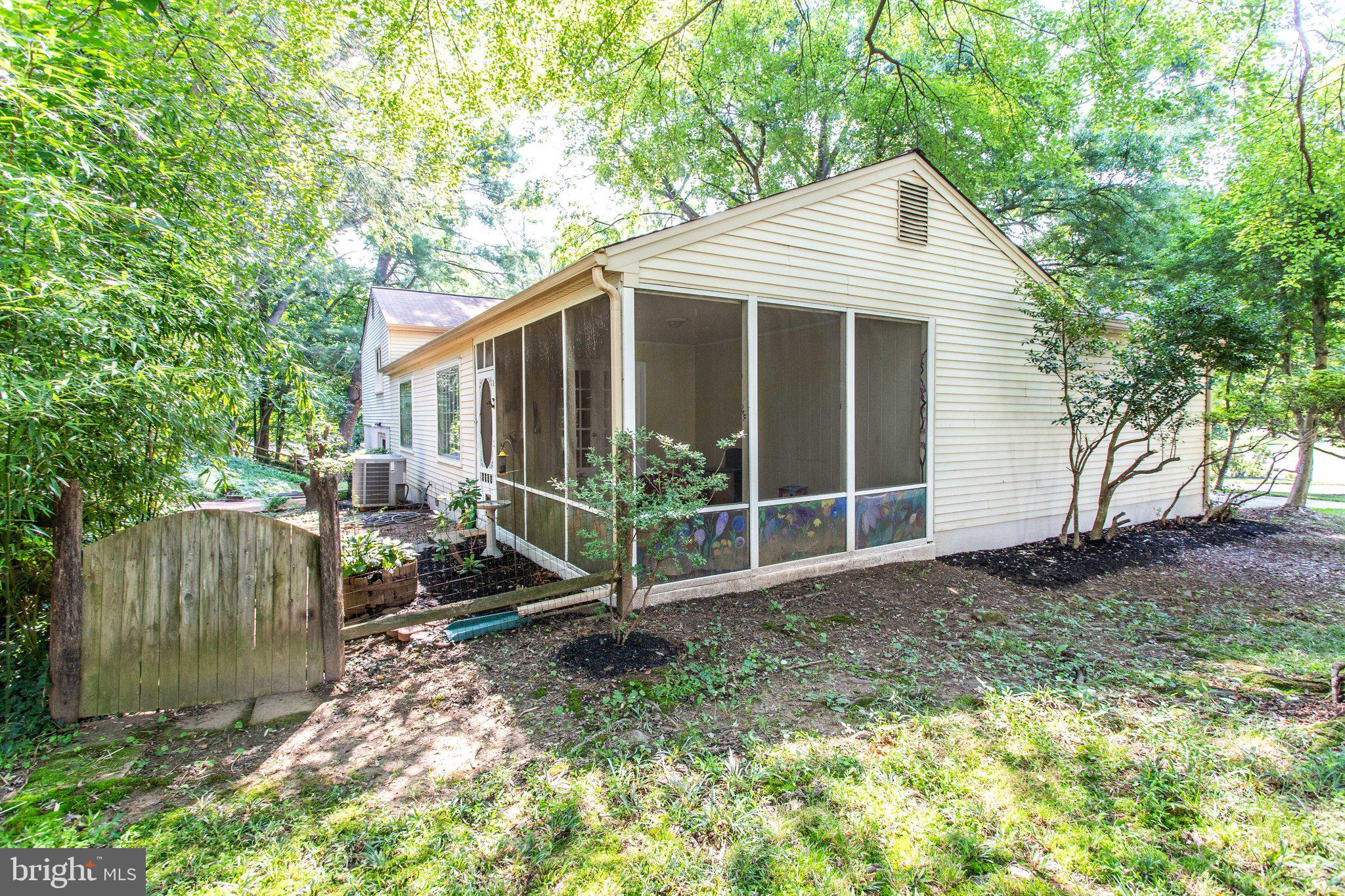 CINNAMON CREEK - Residential