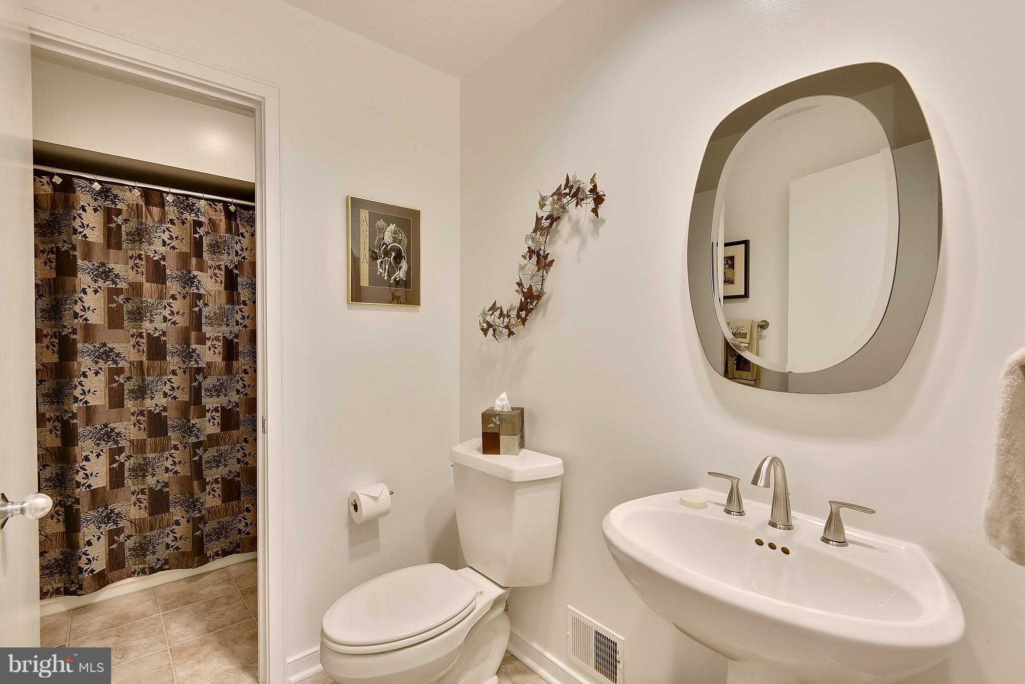 RESTON - Residential