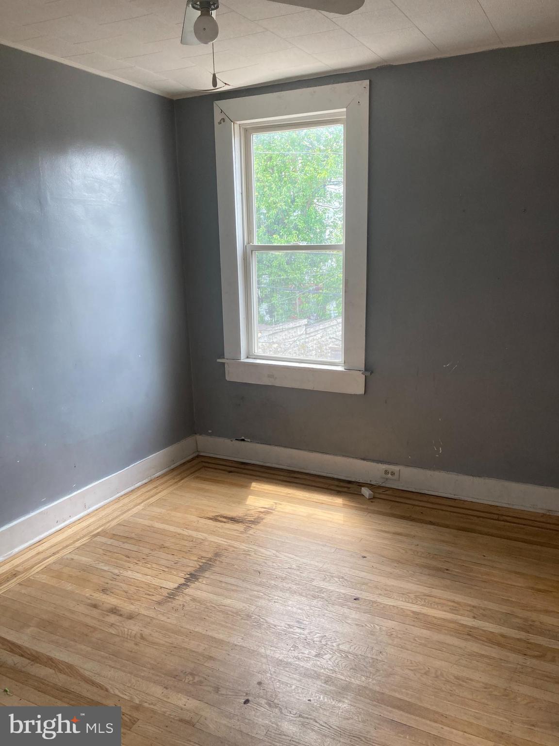 MAYFIELD - Residential