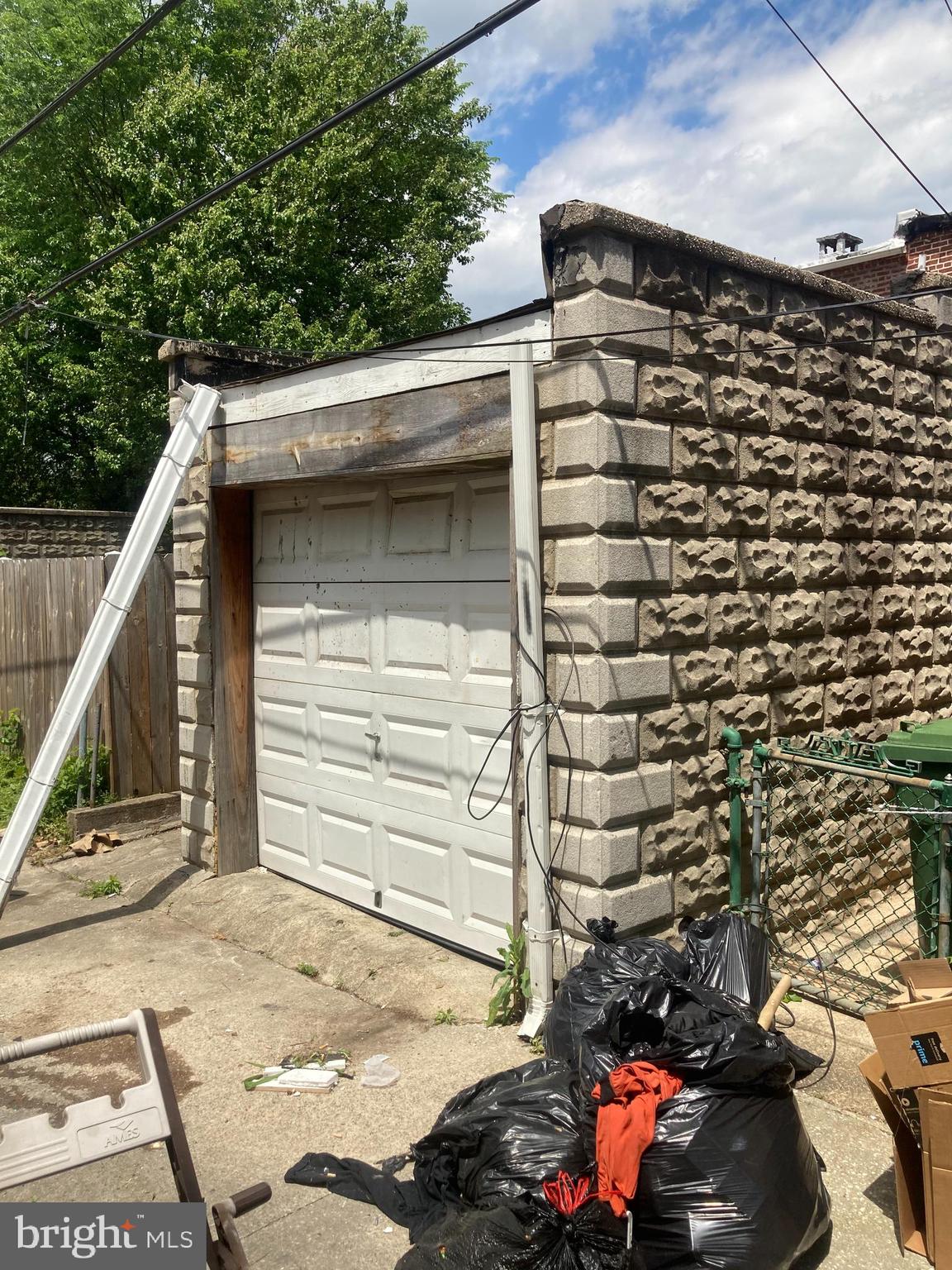 MAYFIELD - Residential