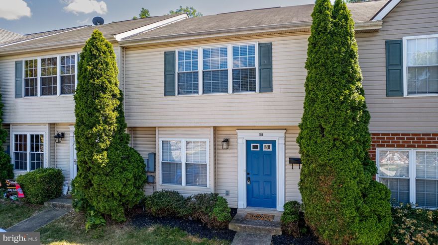 Nestled in a prime in-town location in Martinsburg, this charming 3-bedroom, 2.5-bath townhome is brimming with modern updates and timeless appeal. Neutral paint and newer floors on main level create a welcoming atmosphere, complemented by updated lighting fixtures throughout. The spacious living room invites relaxation, while the kitchen/dining combo is perfect for entertaining. Convenience is key with a half bath and laundry on the main level. Upstairs, the primary suite and two additional bedrooms are accompanied by two full baths, providing ample space for family or guests. Outside, a fenced backyard offers privacy and a perfect spot for outdoor gatherings.