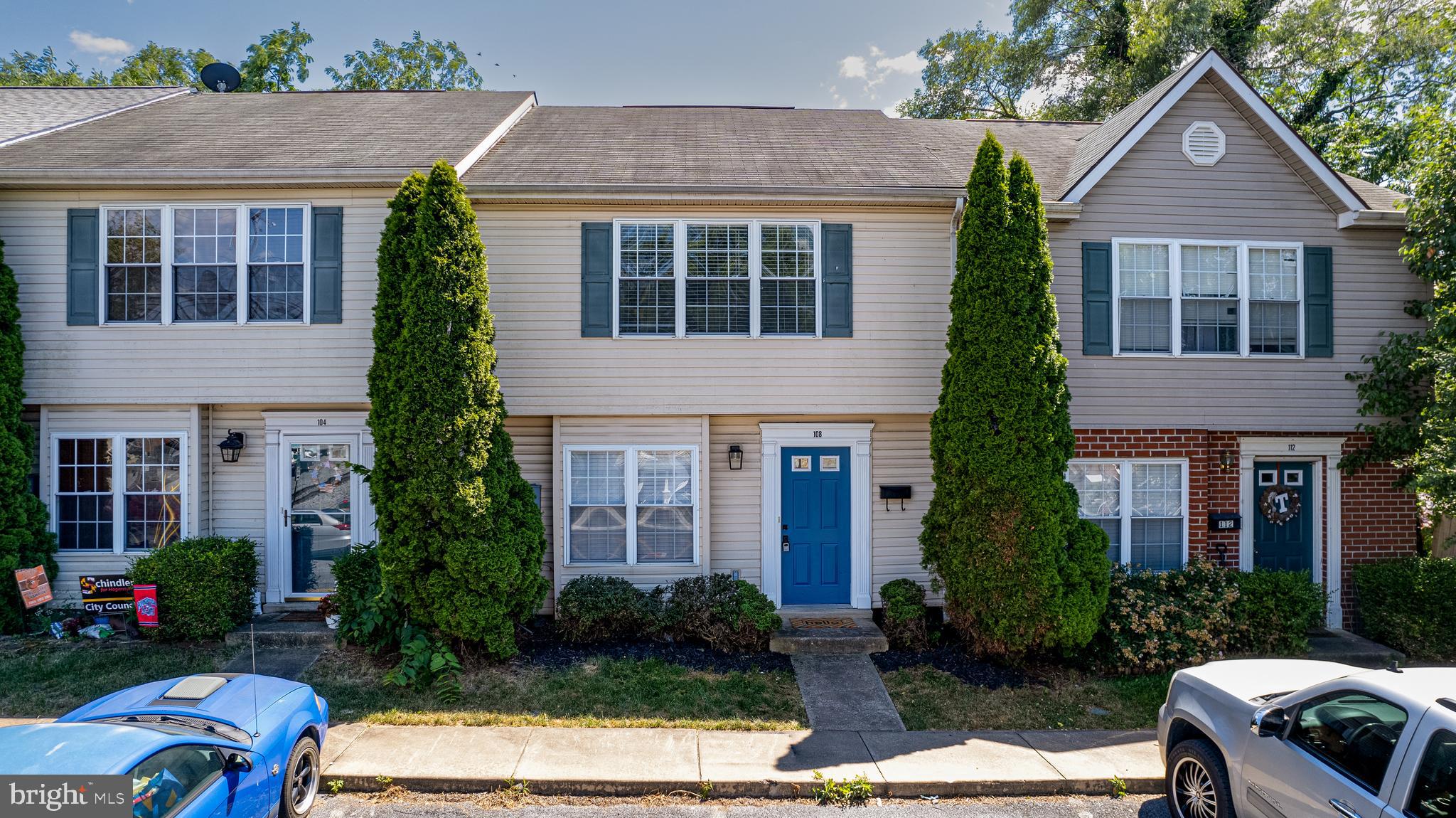 GEORGETOWN SQUARE - Residential