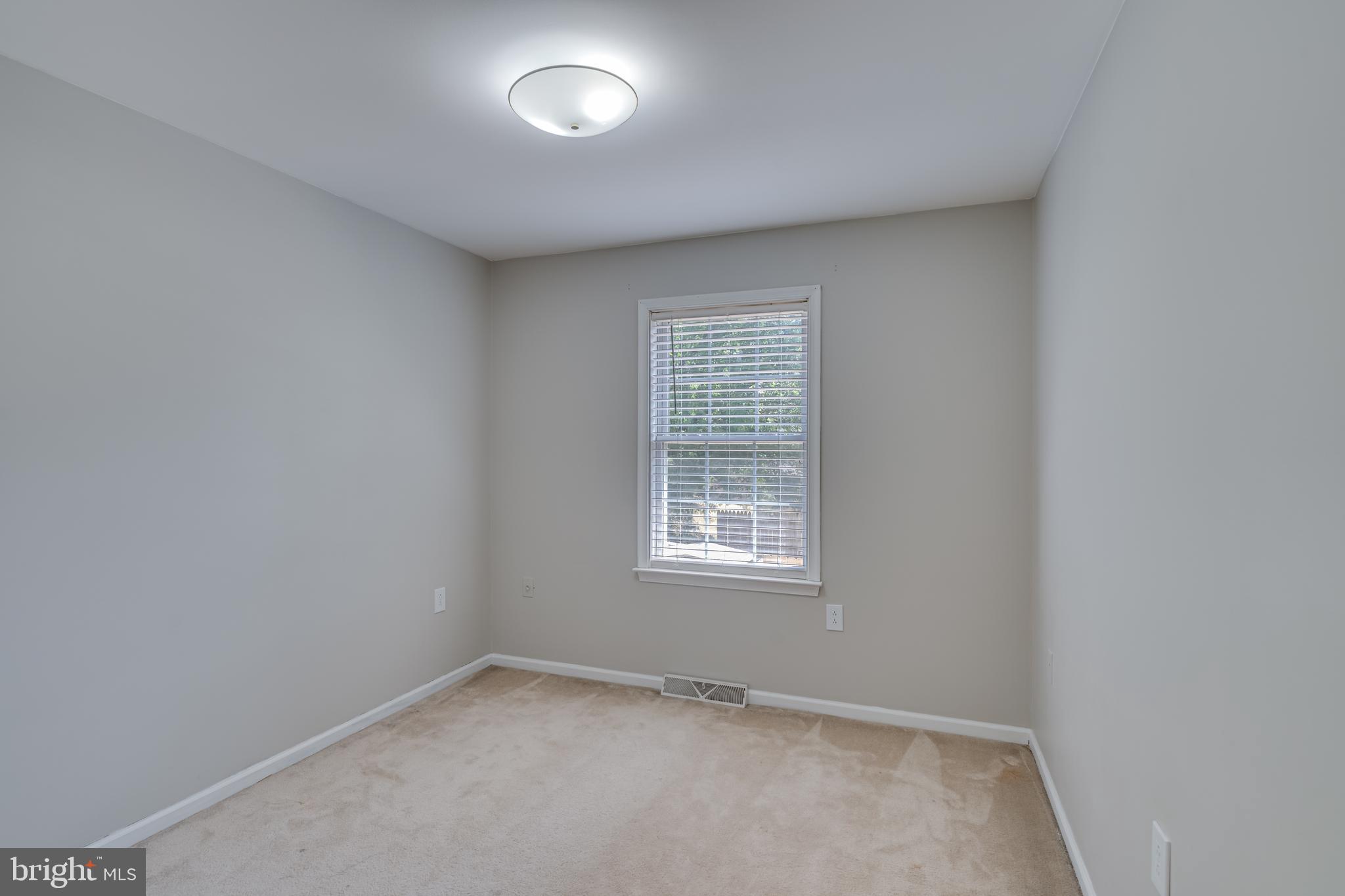 GEORGETOWN SQUARE - Residential