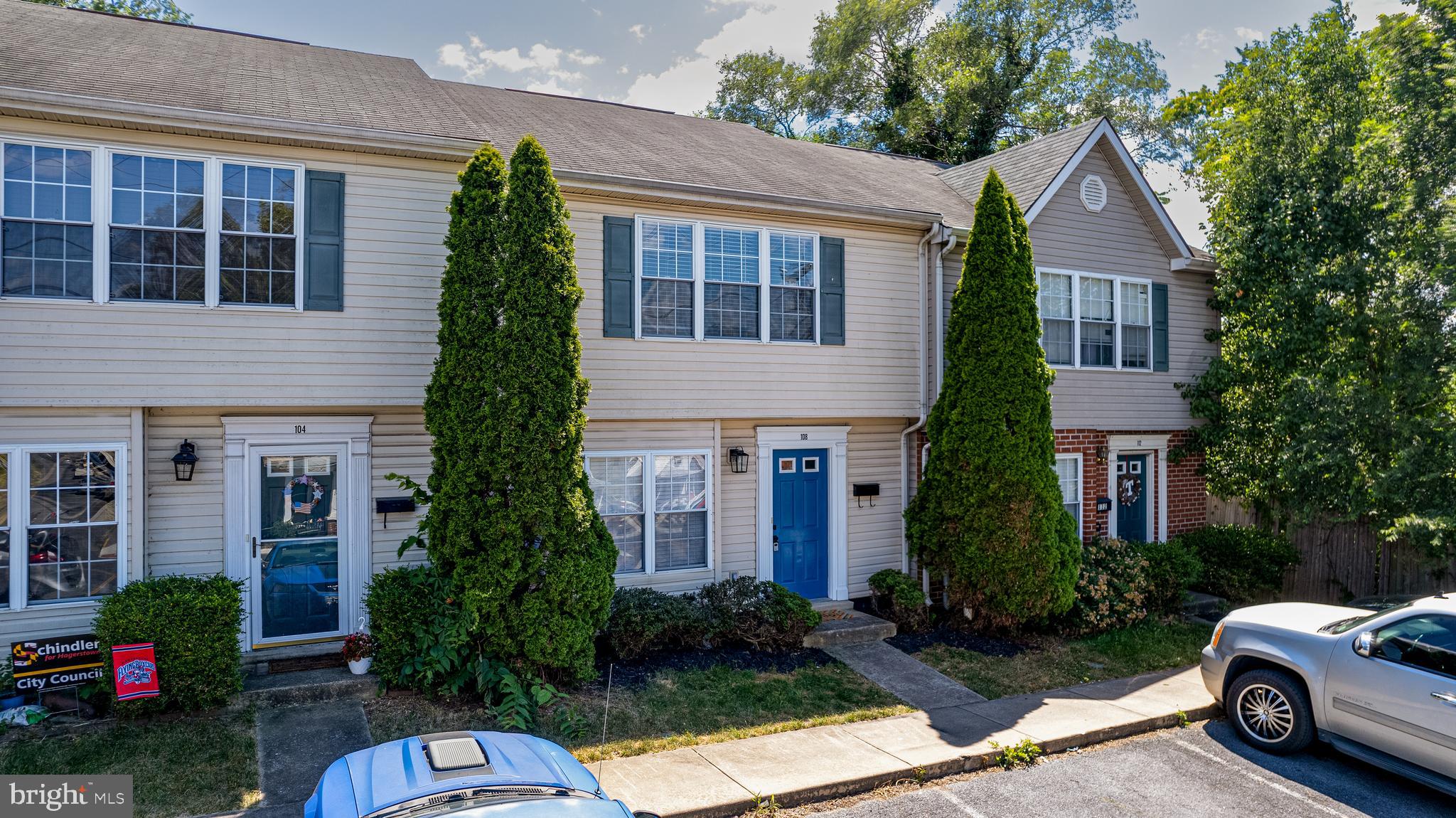 GEORGETOWN SQUARE - Residential