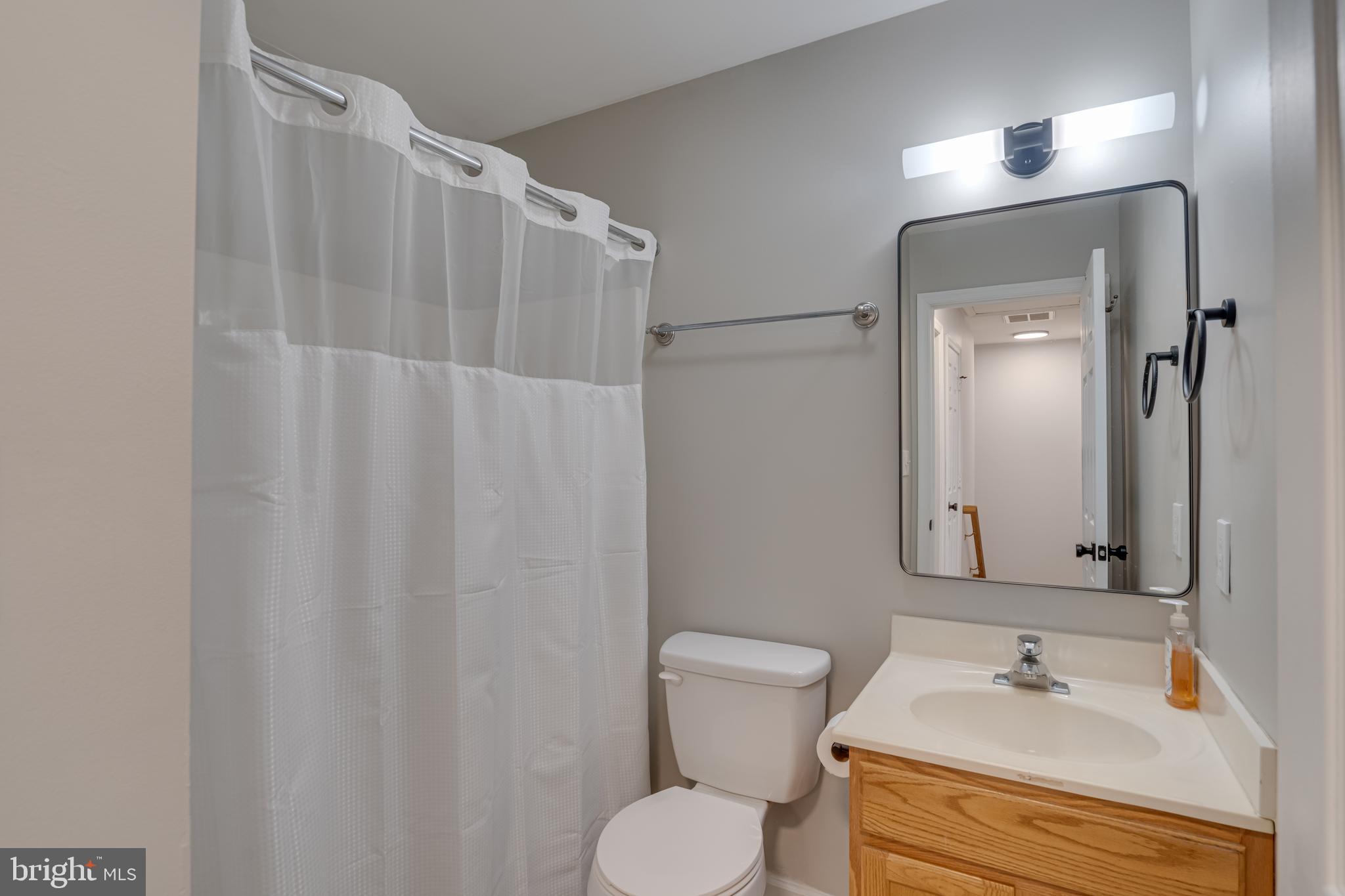 GEORGETOWN SQUARE - Residential