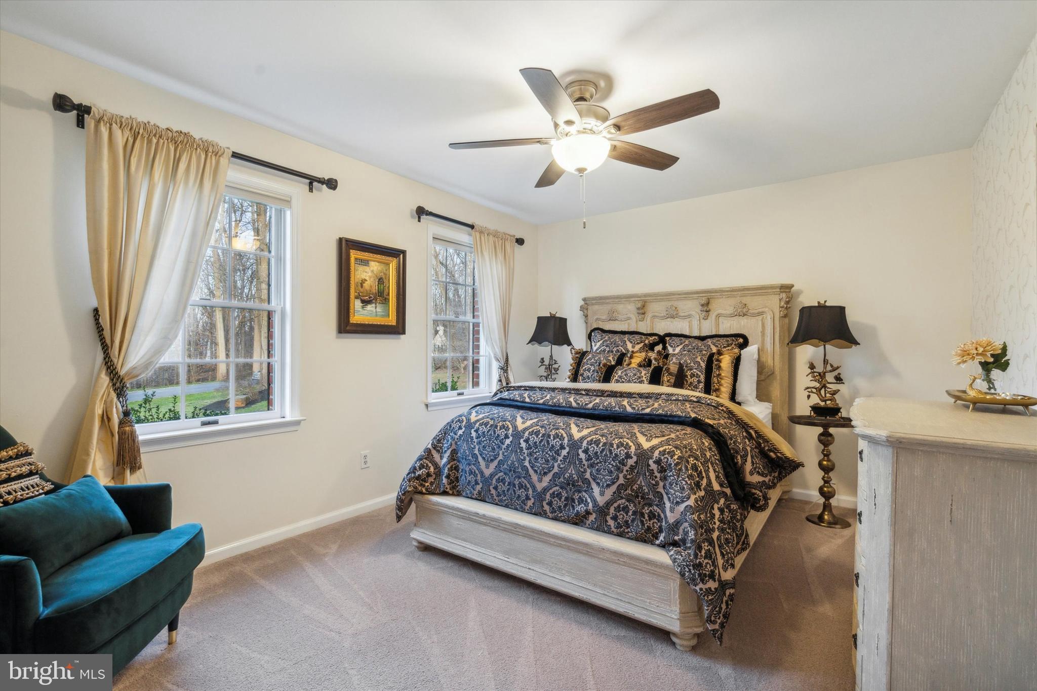 OKEHOCKING HILLS - Residential