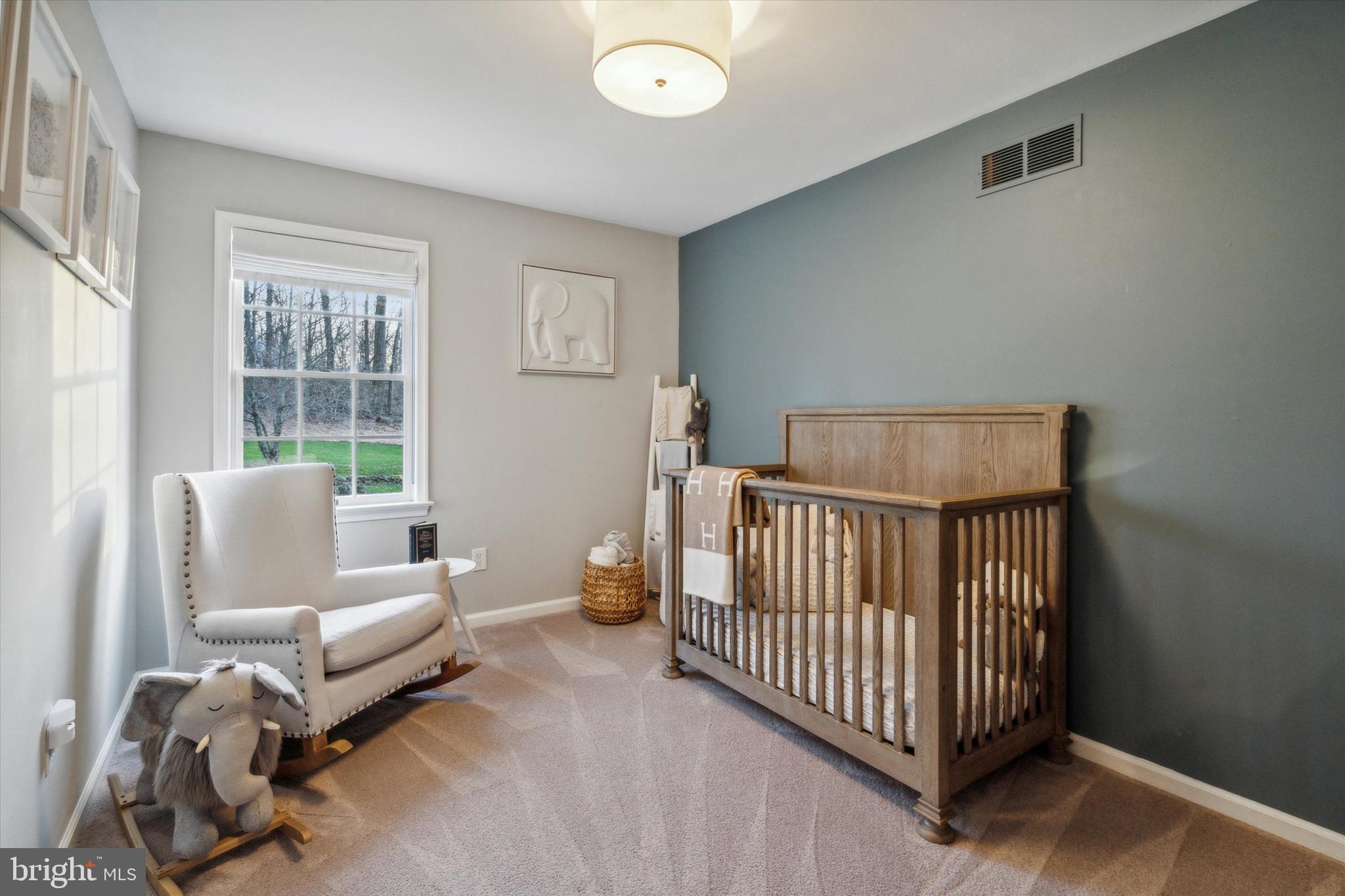 OKEHOCKING HILLS - Residential