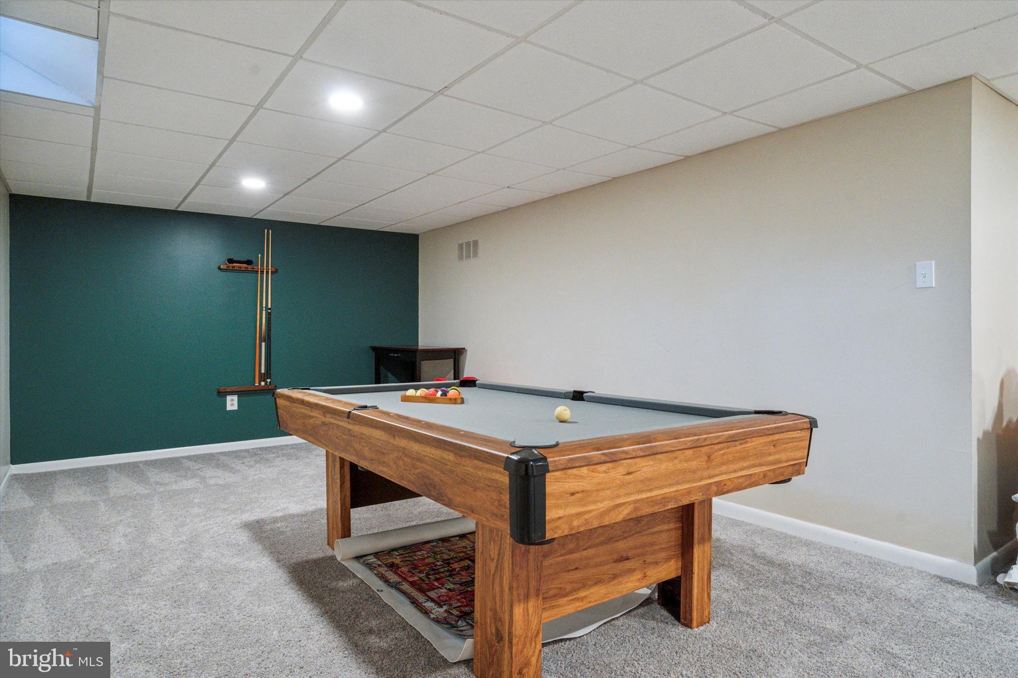 OKEHOCKING HILLS - Residential