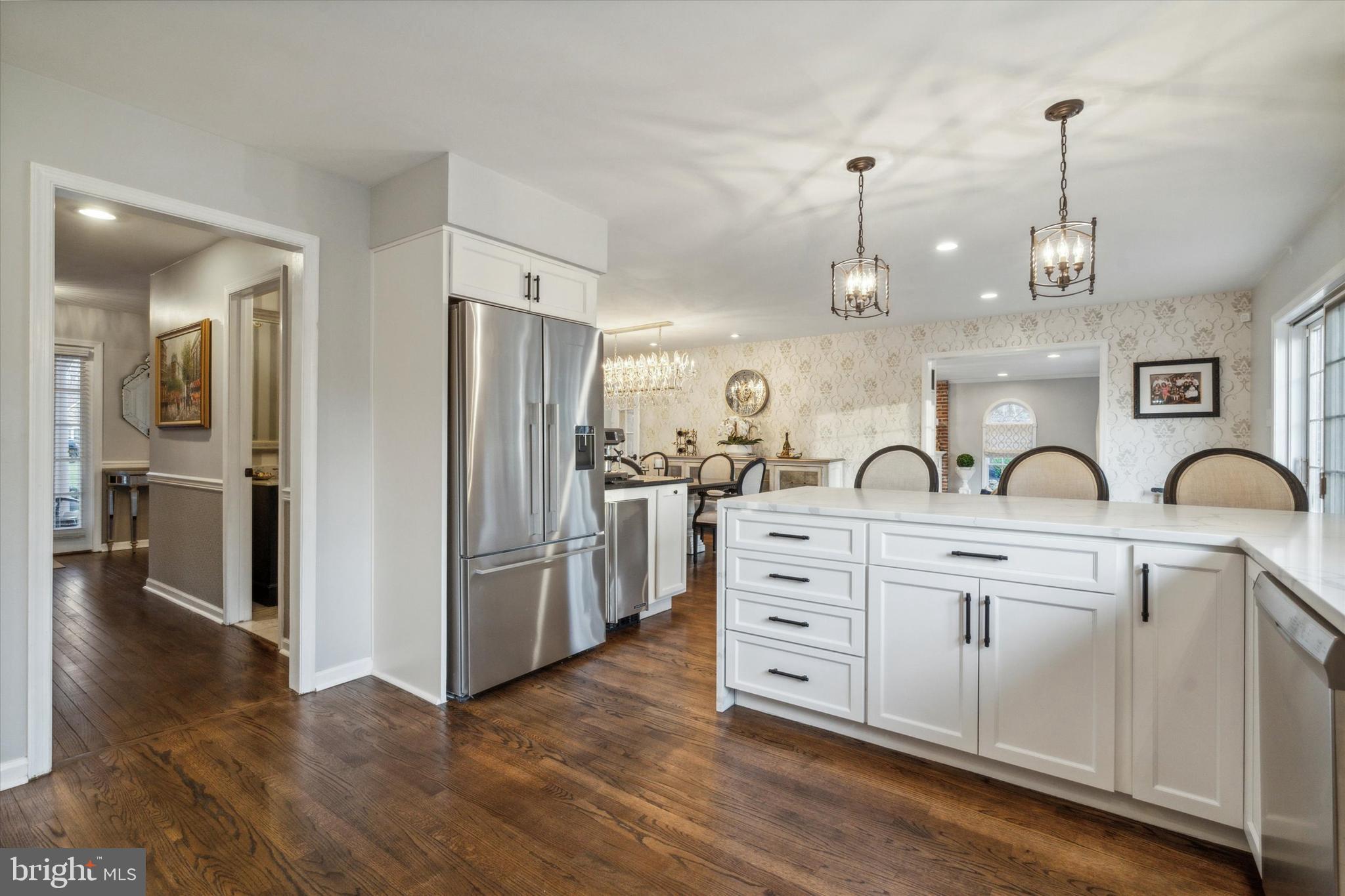 OKEHOCKING HILLS - Residential