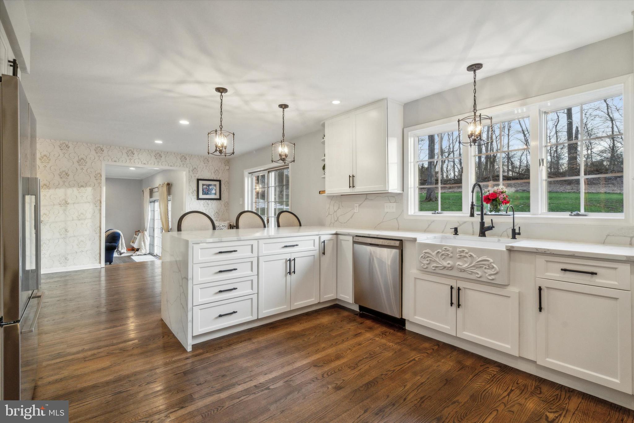 OKEHOCKING HILLS - Residential